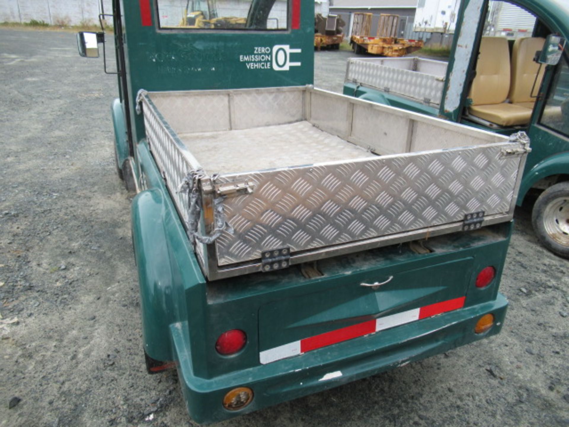 * ELETRIC VEHICLE - Image 3 of 3