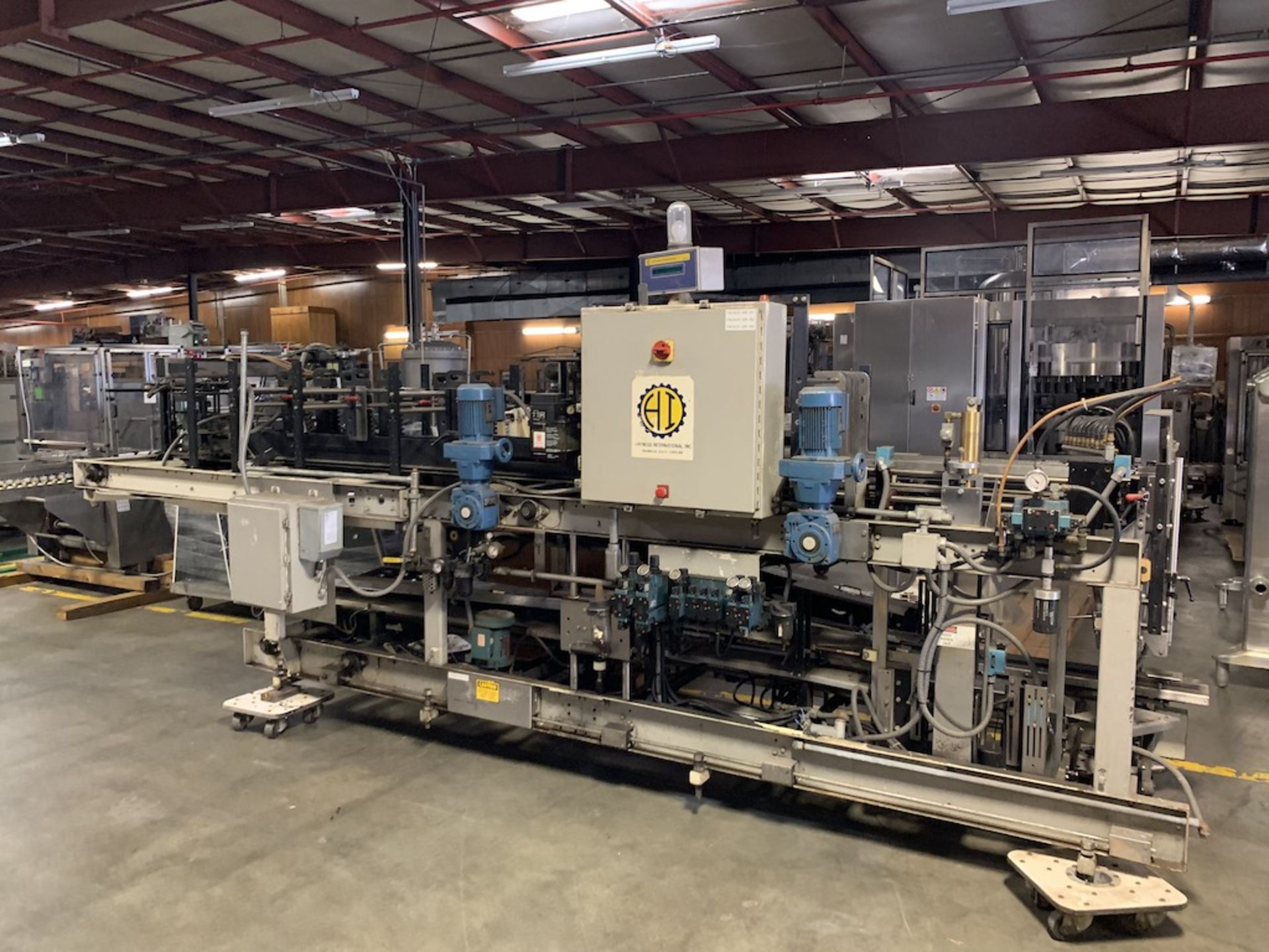 Hartness 825 Case Packer with Laner