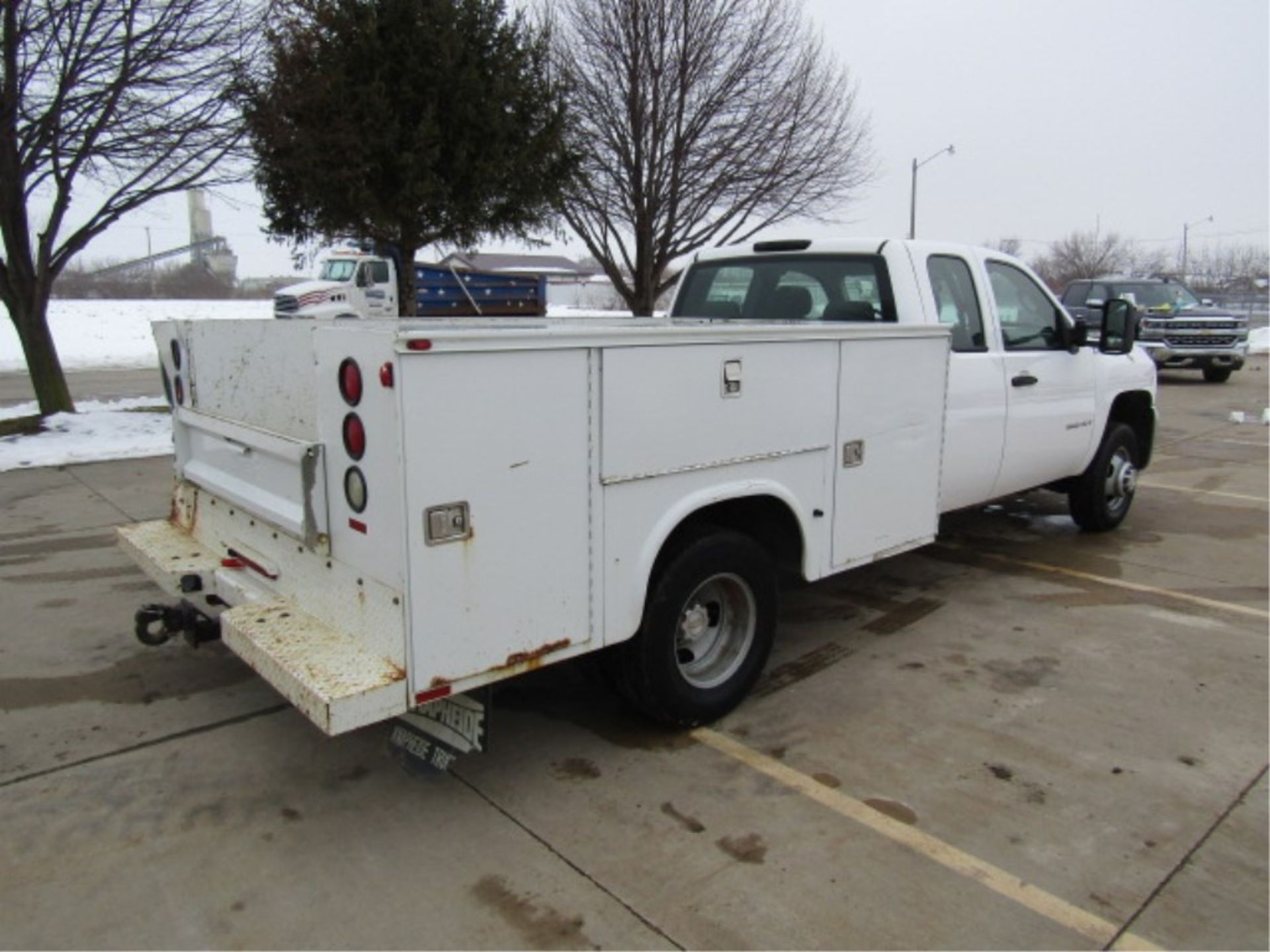 2007 Chevy Silverado K3500 Club Cab Utility Truck, Vin #1GBJK396X7E576557, Allison Automatic - Image 4 of 23