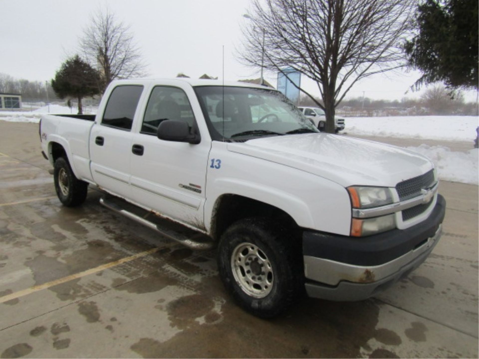 2003 Chevy Silverado K2500HD Crew Cab 4x4 Truck, Vin#1GCHK23183F172596, Automatic 4x4 - Image 2 of 20