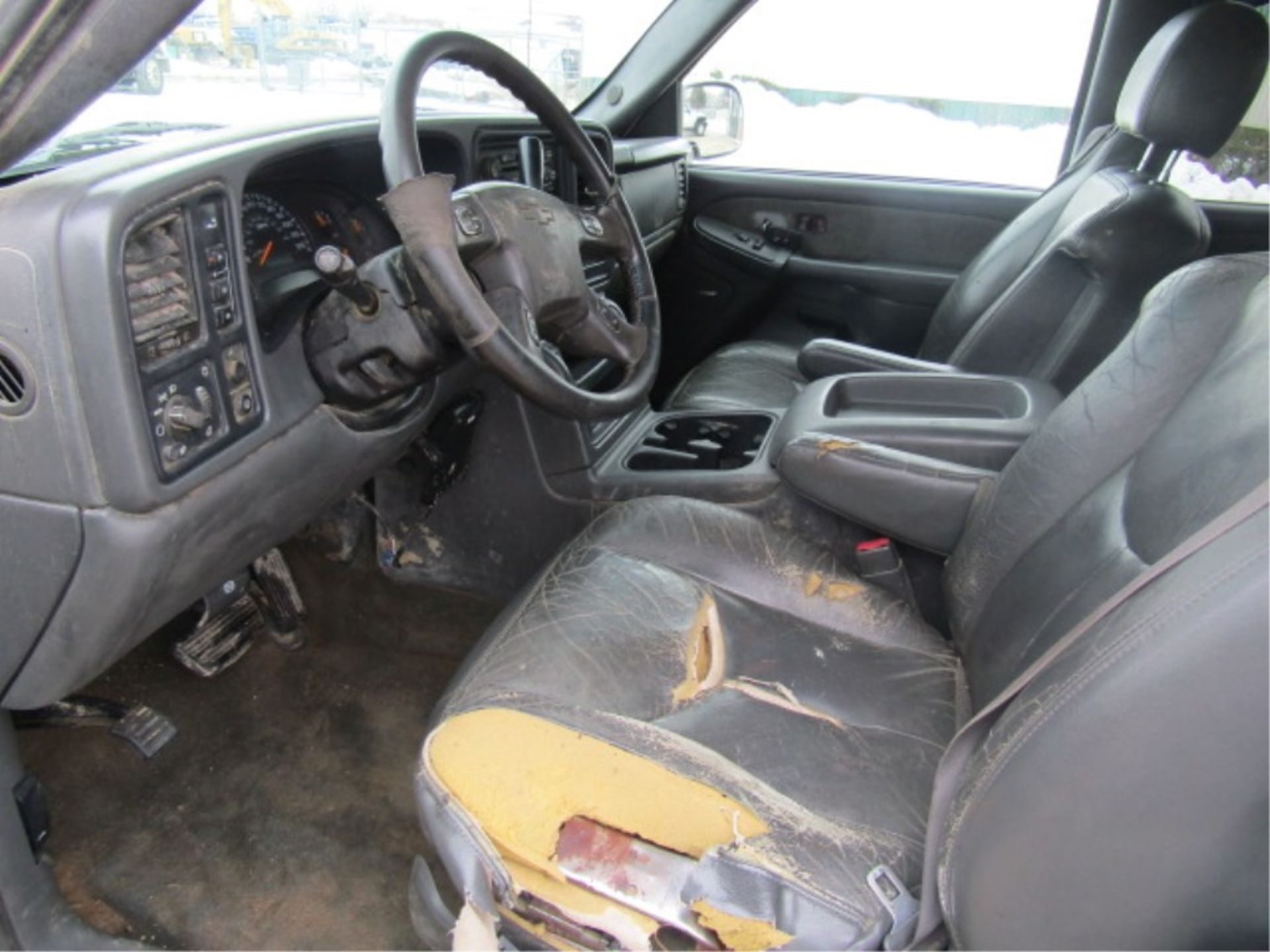 2003 Chevy Silverado K2500HD Crew Cab 4x4 Truck, Vin#1GCHK23183F172596, Automatic 4x4 - Image 13 of 20