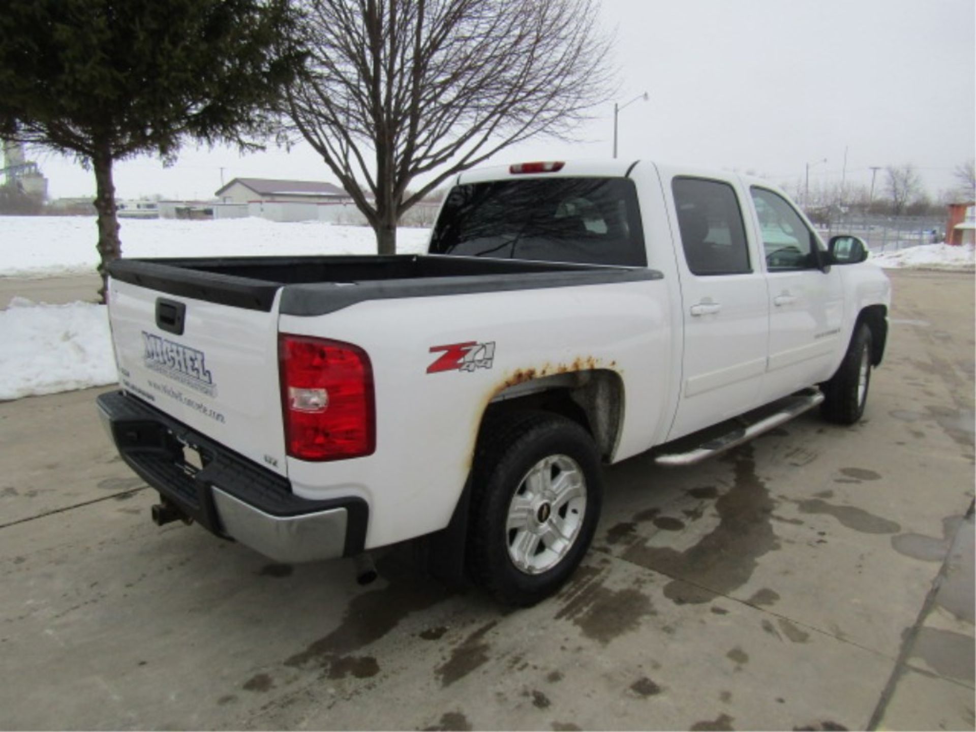 2008 Chevy Silverado Crew Cab Truck, Vin # 3GCEK13308G263401, Automatic 4x4 Transmission, 268,804 - Image 3 of 24