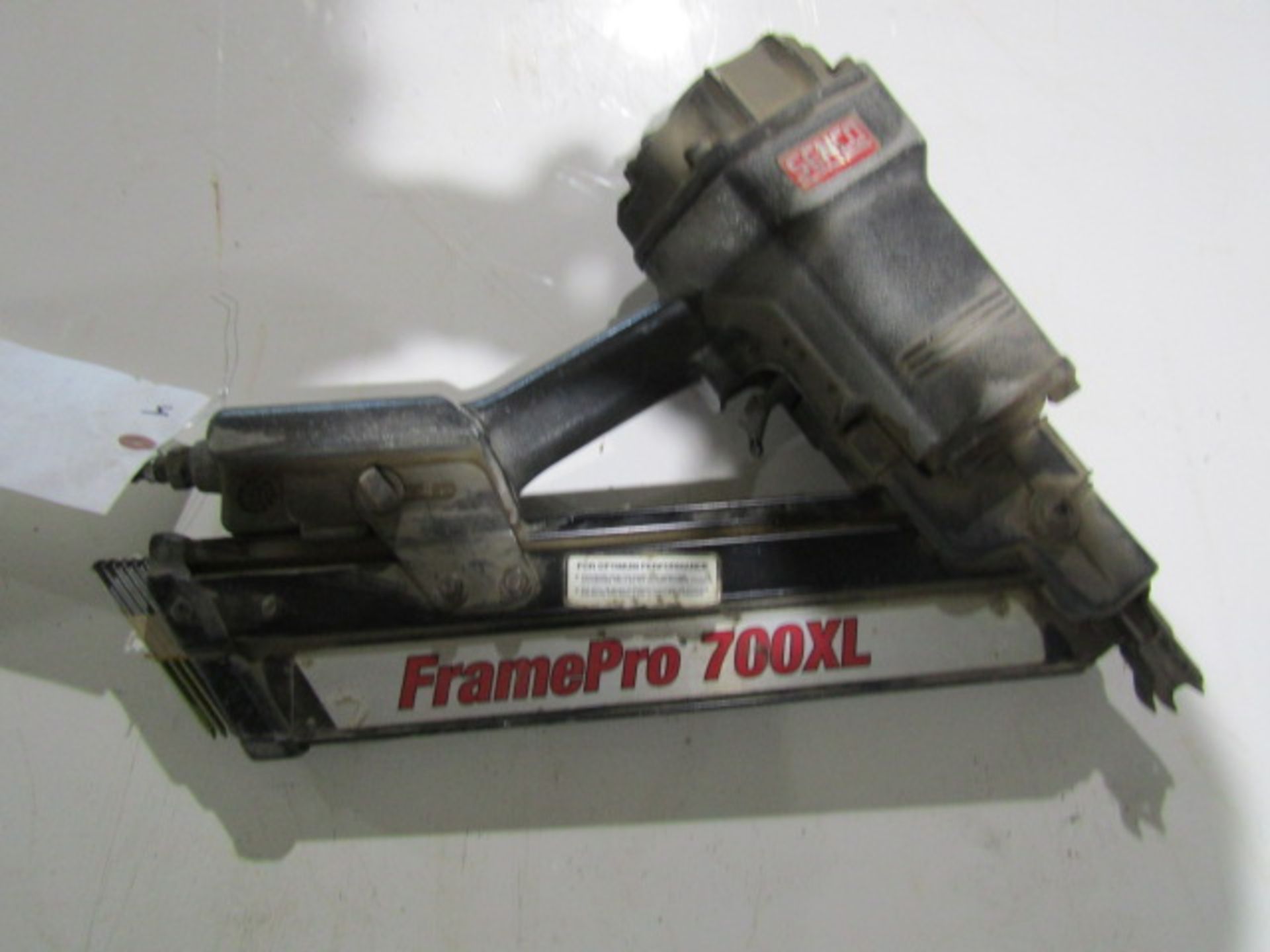 Senco Frame Pro 700XL Nail Gun