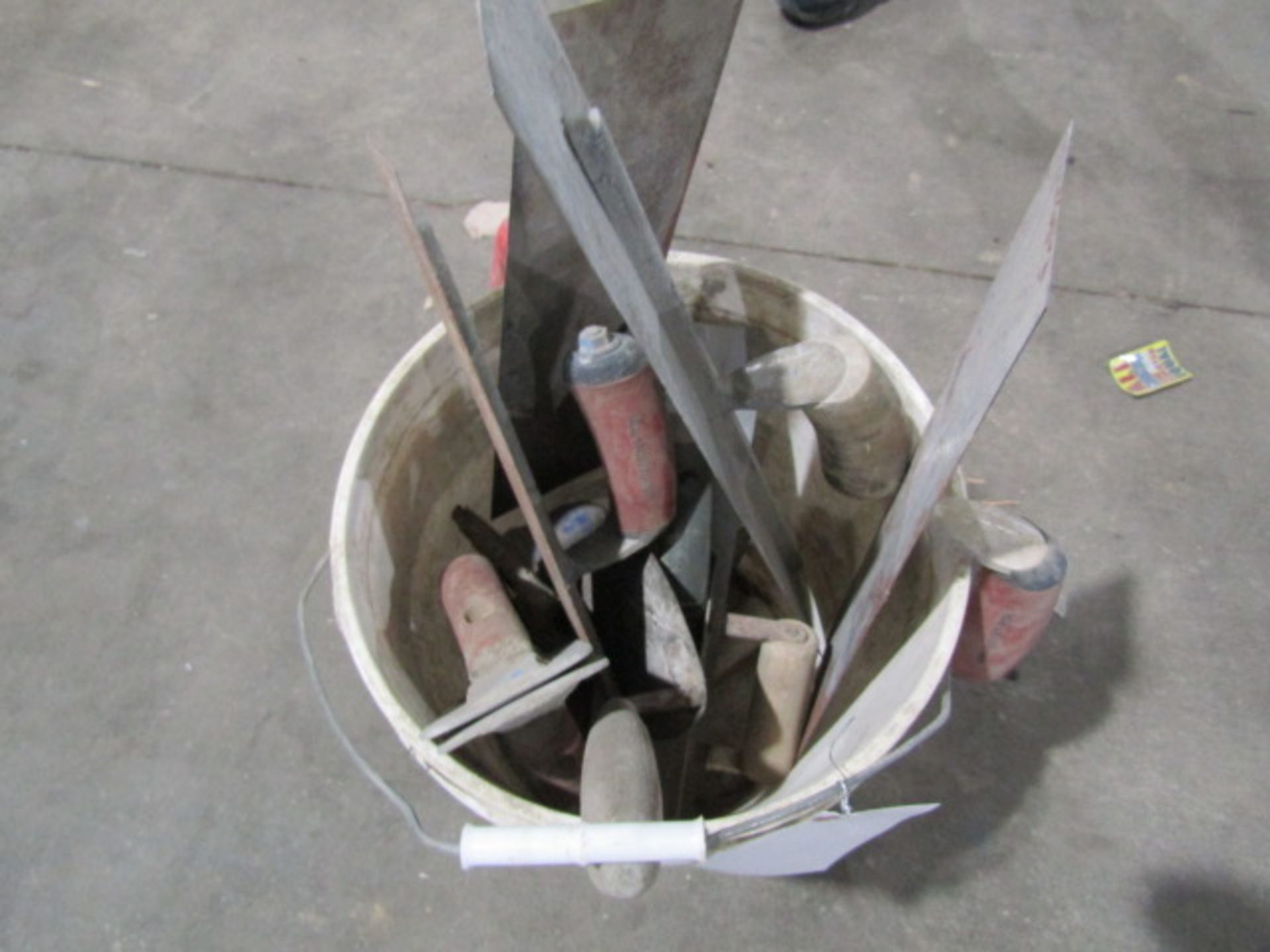 Bucket of Assorted Hand Trowels/Floats