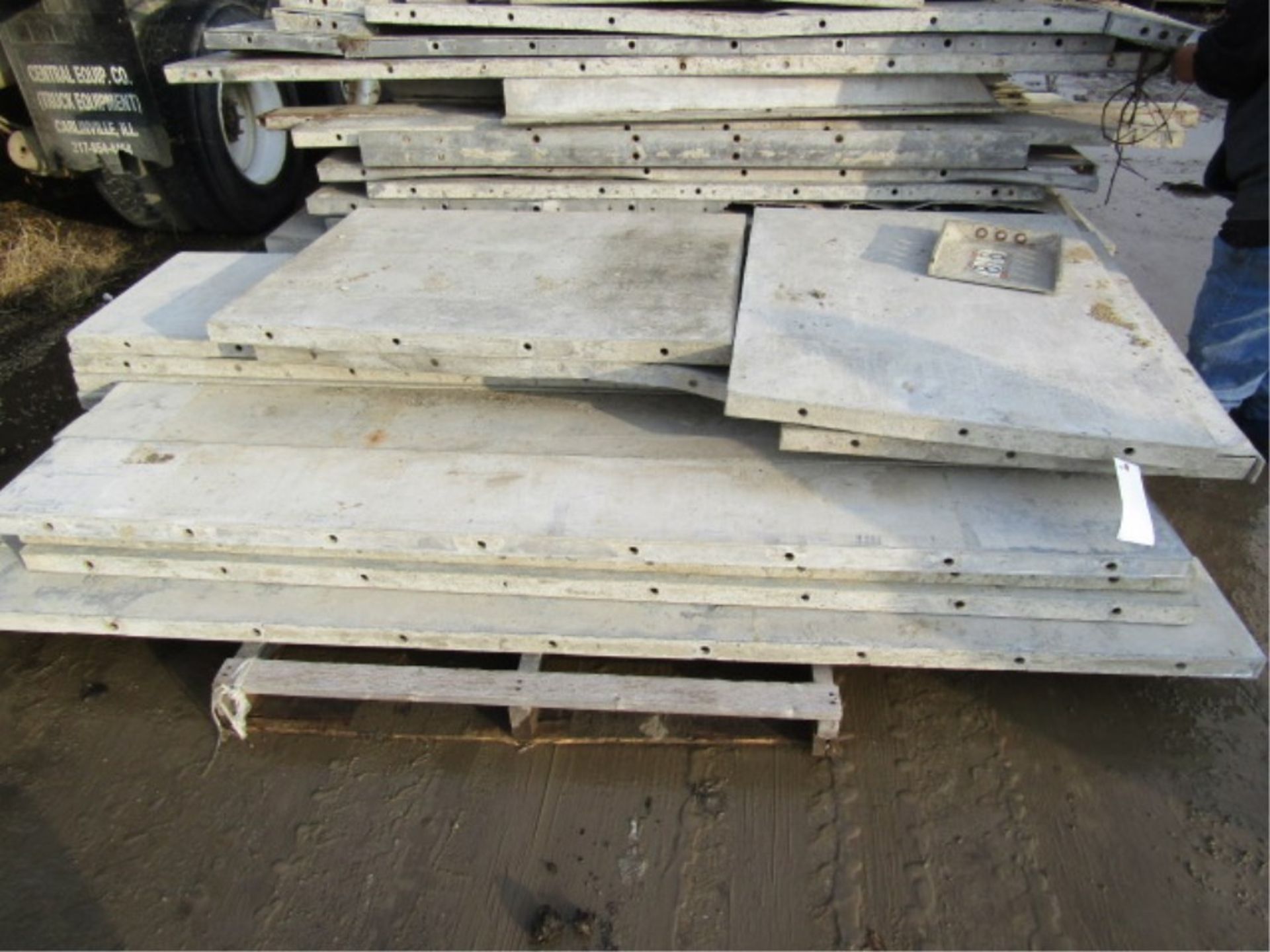 Pallet of Scrap Concrete Forms - Image 2 of 2