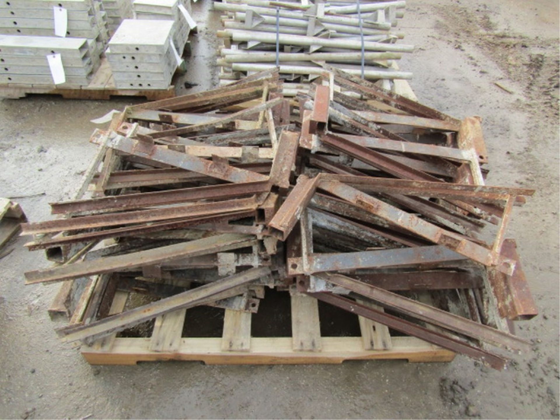 (53) Scaffolding Brackets