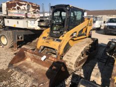 Cat 277B Skid Steer, 2478 Hours, 2 speed, Cab Heat and Air, missing a door, ID #CAT0277BAMDH00361