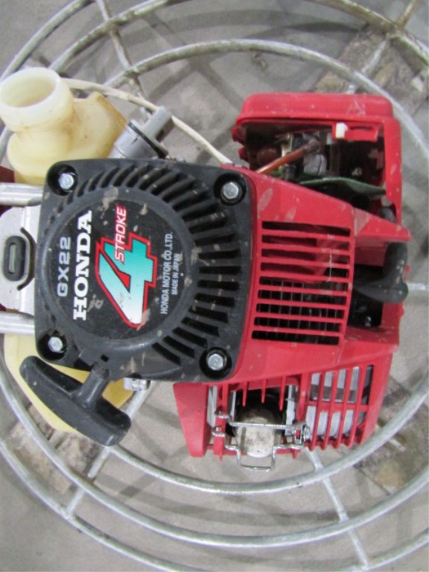 Power Pole Finisher, Honda GX22 4 Stroke Motor - Image 2 of 2