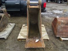 2' Cat Excavator Bucket, 320C B Family, Serial #84EX002