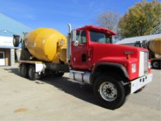 1999 International Paystar 5000TIA Concrete Mixer, 1999 International Paystar 5000TIA Concrete Mixer