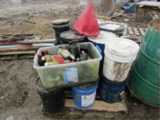 Pallet Misc. Drums, Buckets & Oil