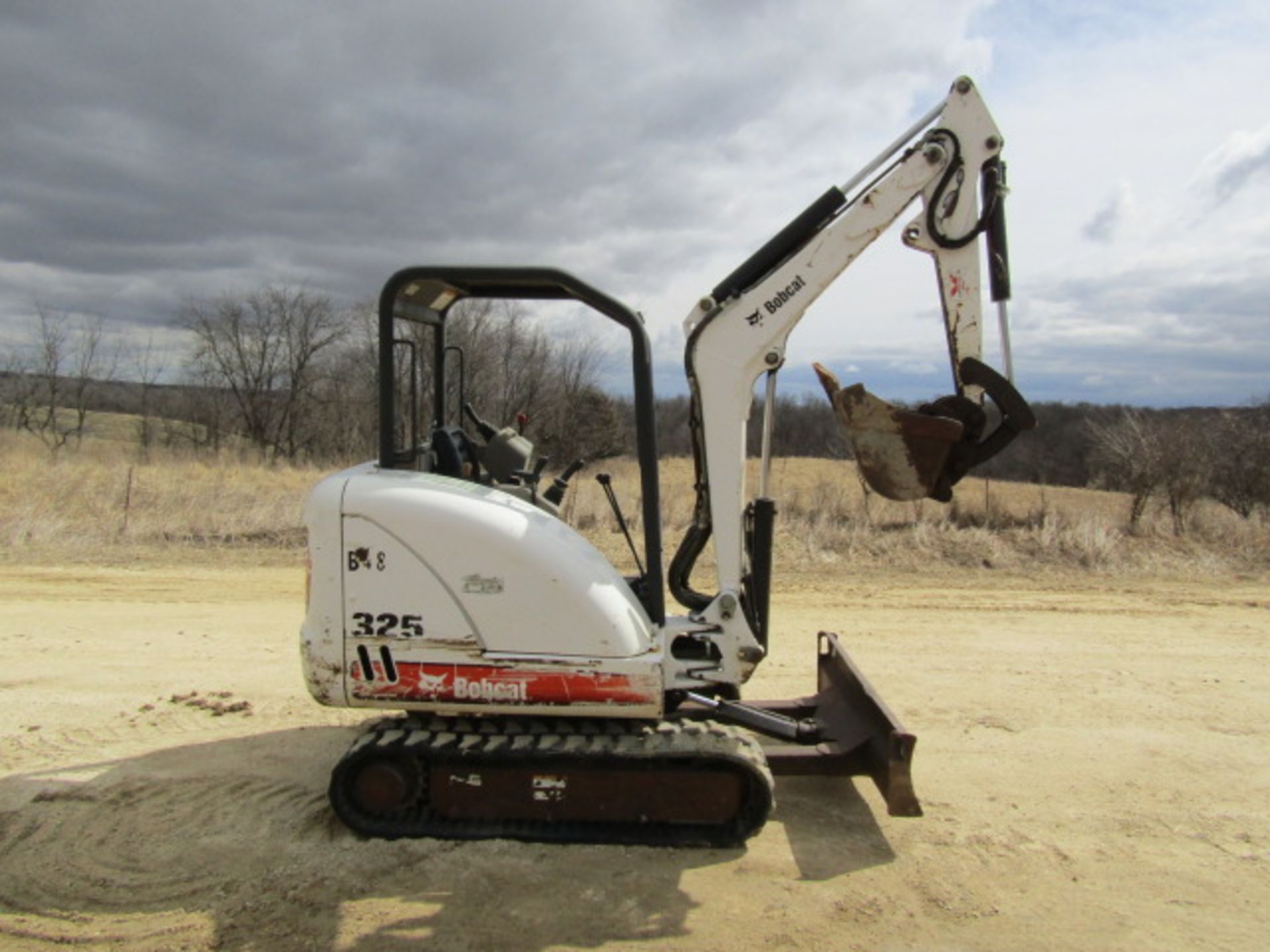 2006 Bobcat 325G Mini Track Hoe, Serial # 234113667, 2327 hours, Located in Hopkinton, IA