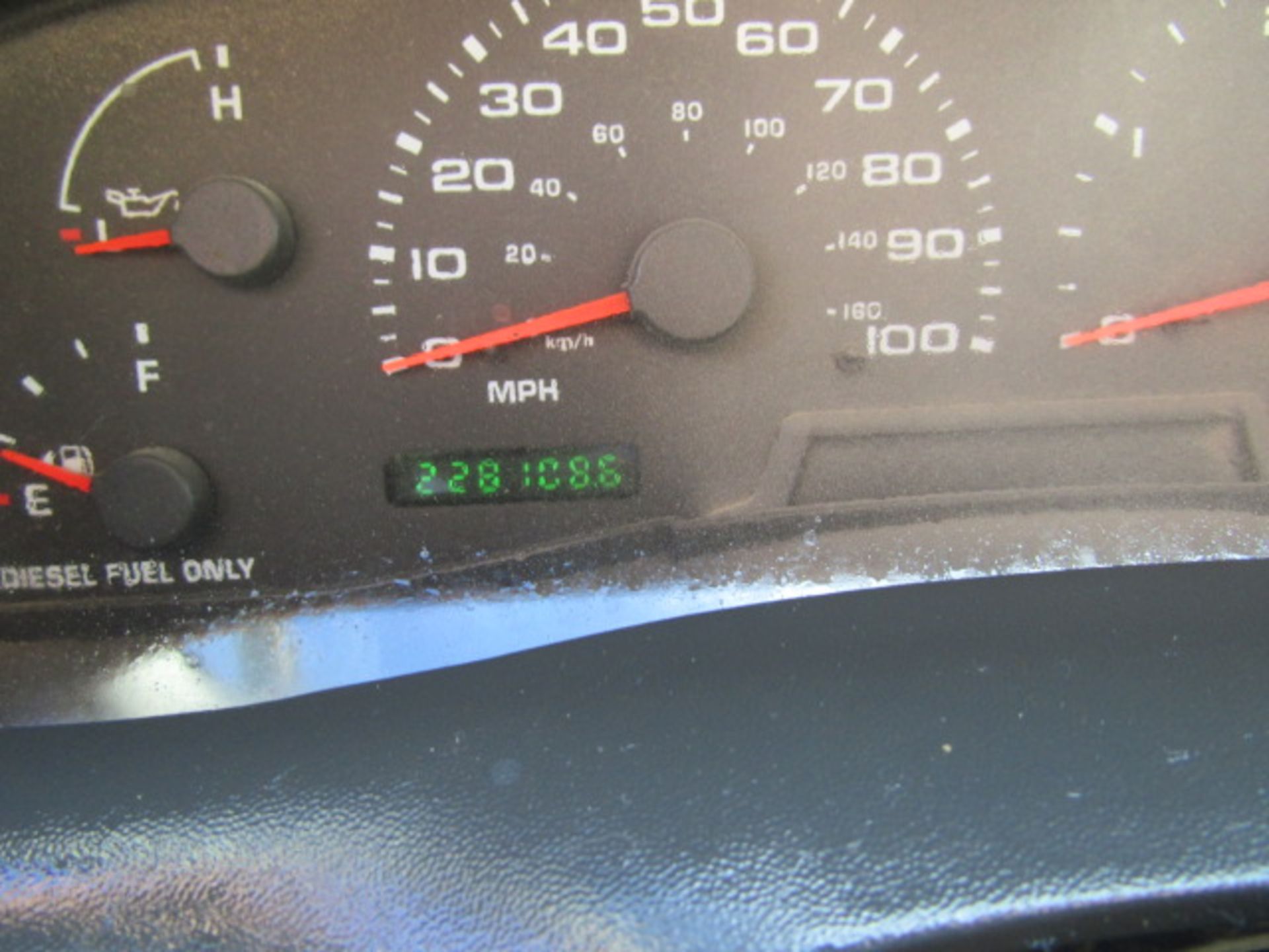 2004 Ford F350 Super Duty Utility Truck, Vin# 1FDWF36P34EA10279, 228,108 miles, Automatic, Power - Image 4 of 23