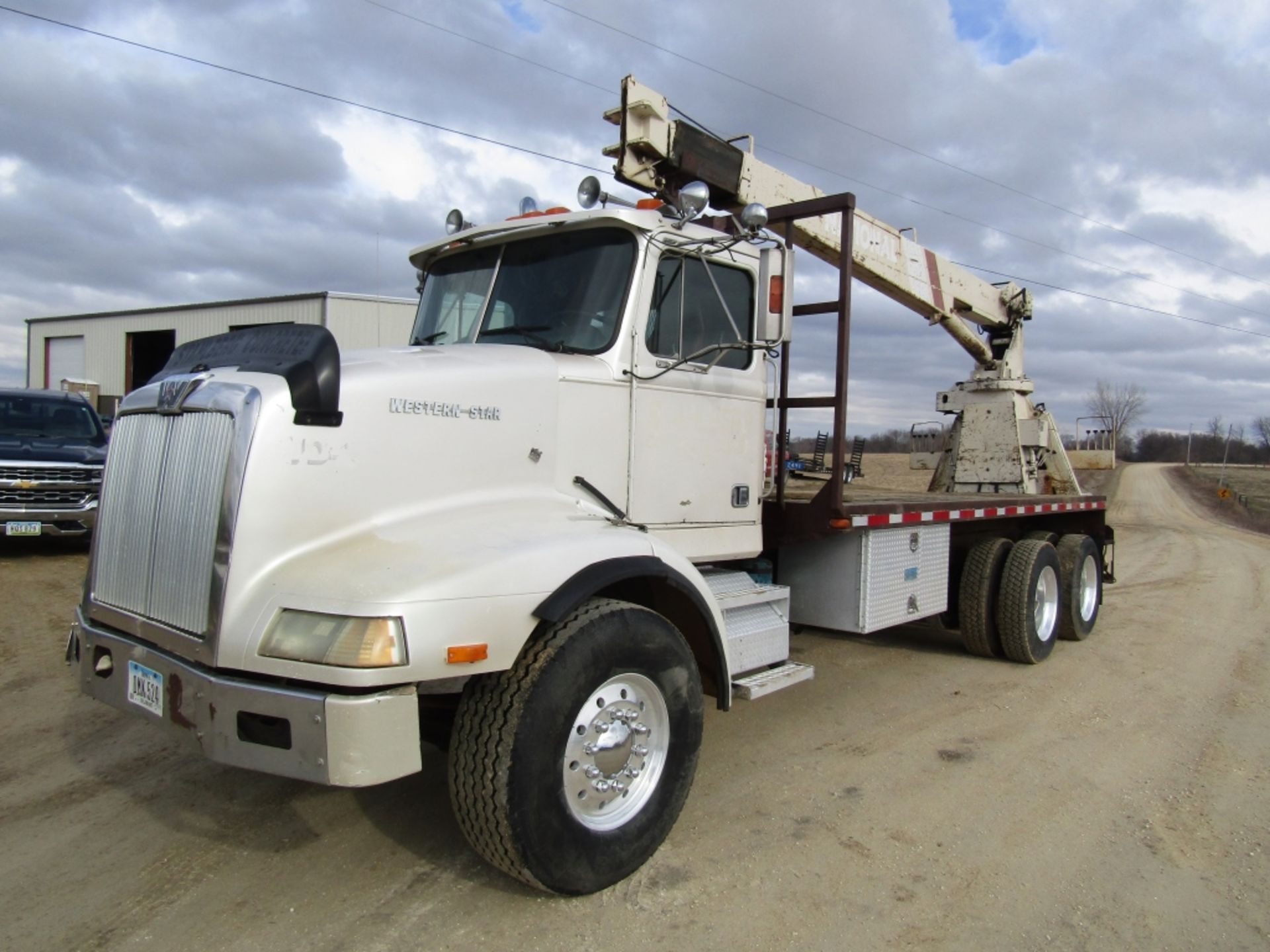 1990 Western Star Boom Truck, Model # 3864S, Vin # 2WLKCCFF6LK926979, 650,186 miles, 4786 Engine - Image 2 of 38