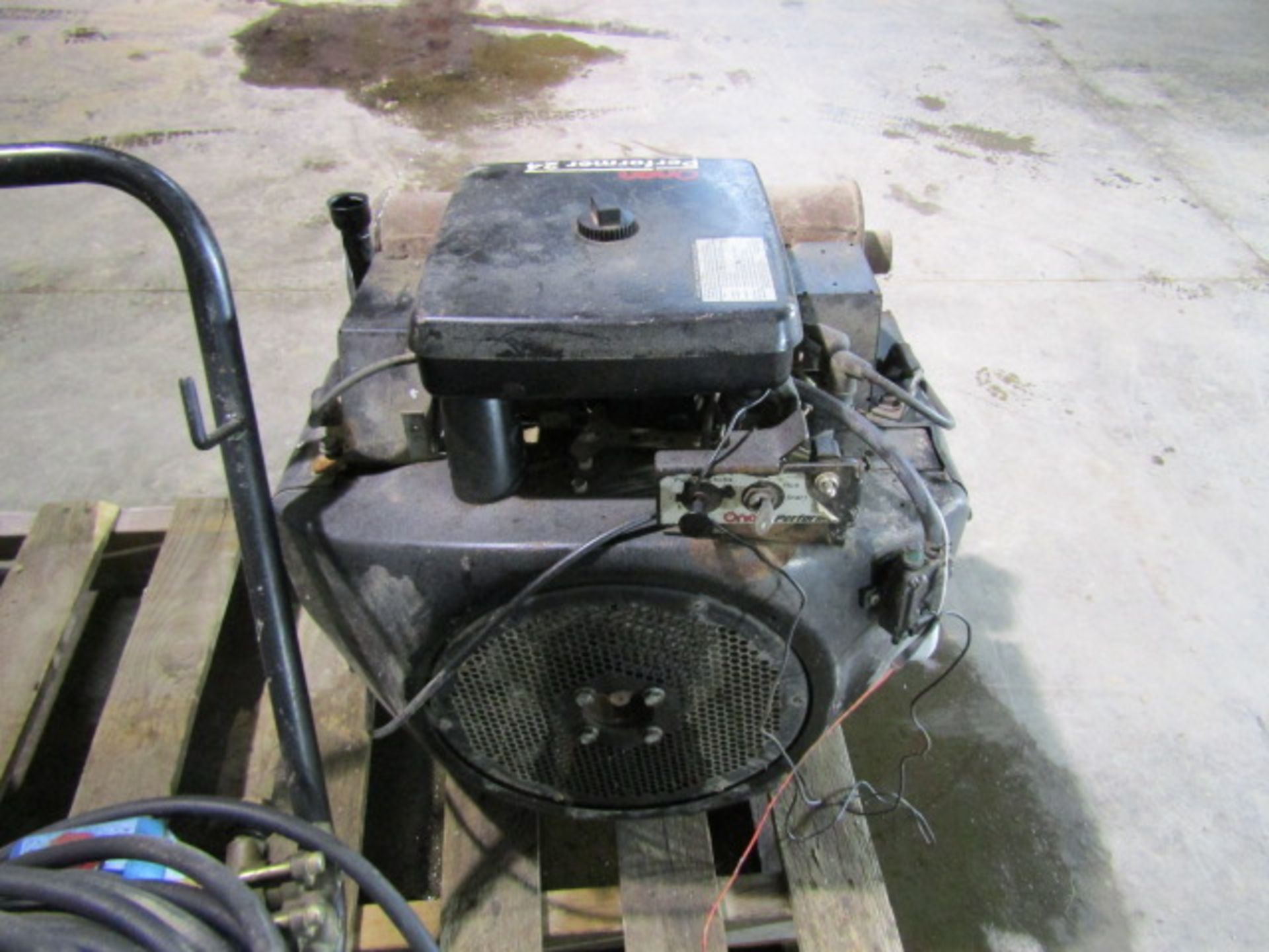 Onon Performer 24 Motor, Located in Hopkinton, IA