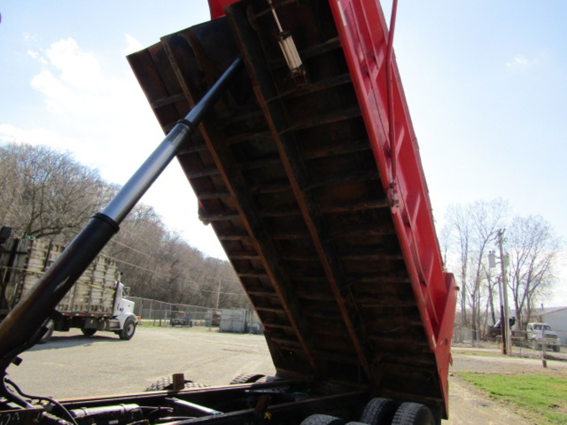 1999 Freightliner Dump Truck, Vin # 1FVXTWCB6XHB88774, 499,083 Miles, 7519 Hours, Eaton Fuller 8 - Image 36 of 40