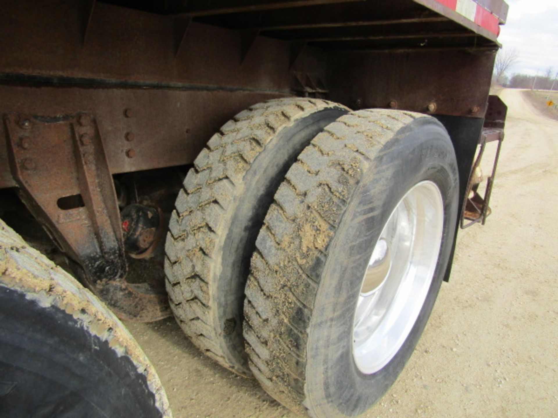 1990 Western Star Boom Truck, Model # 3864S, Vin # 2WLKCCFF6LK926979, 650,186 miles, 4786 Engine - Image 27 of 38