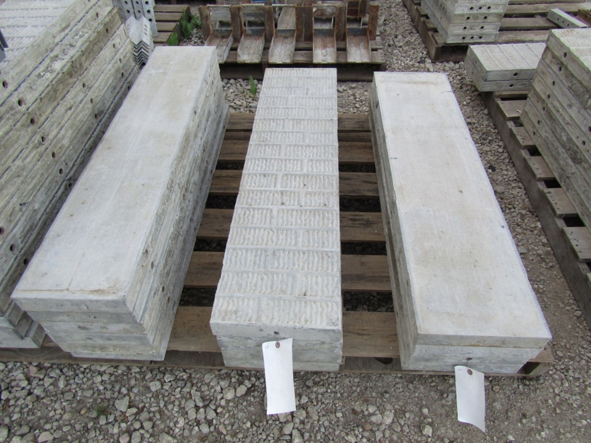 (4) 12"x4' Wall-Tie Aluminum Concrete Forms Vertibrick 6-12 Hole Pattern