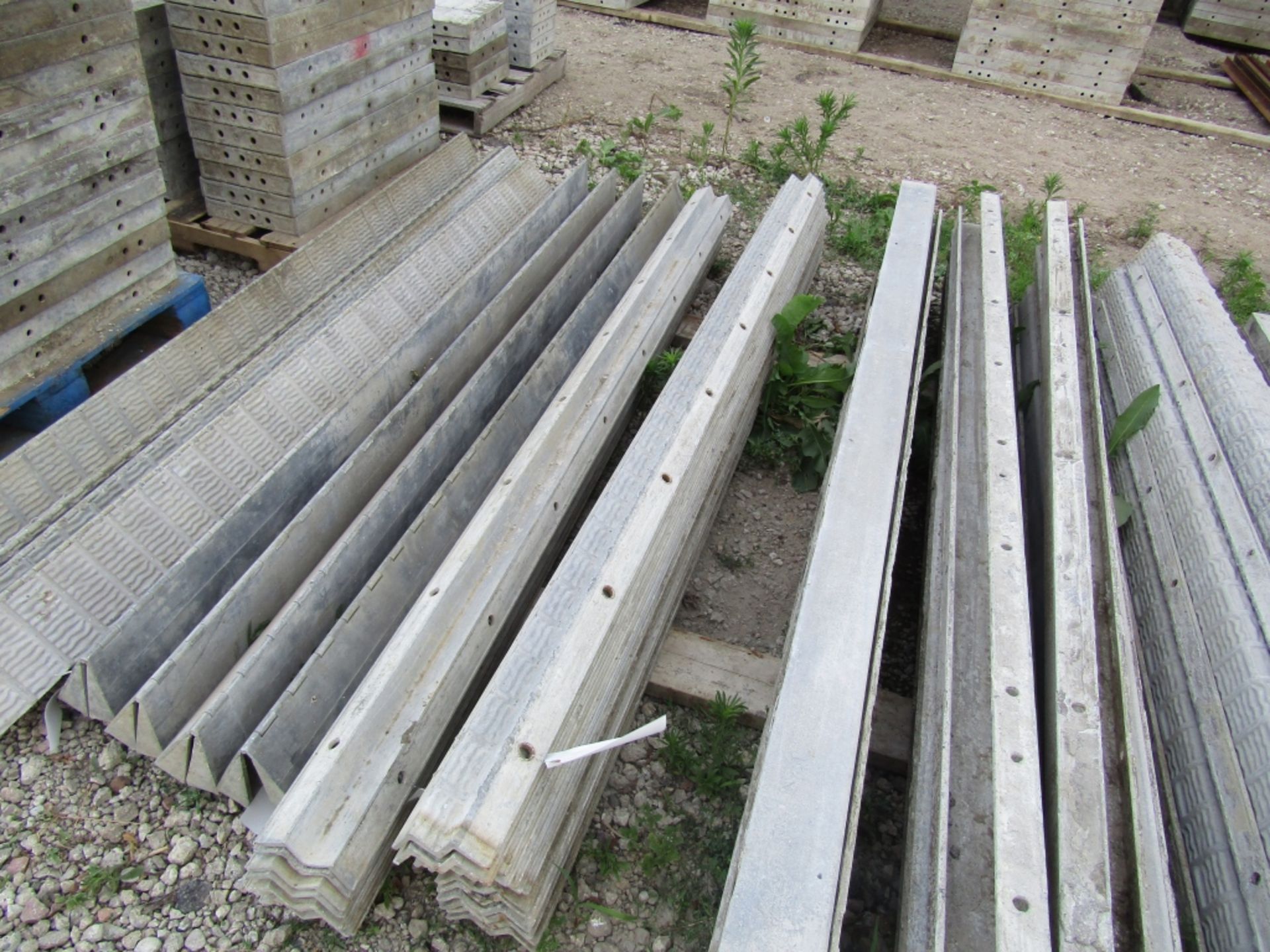 (14) 8' Ws Symons/Wall-Tie Aluminum Concrete Forms Vertibrick 6-12 Hole Pattern
