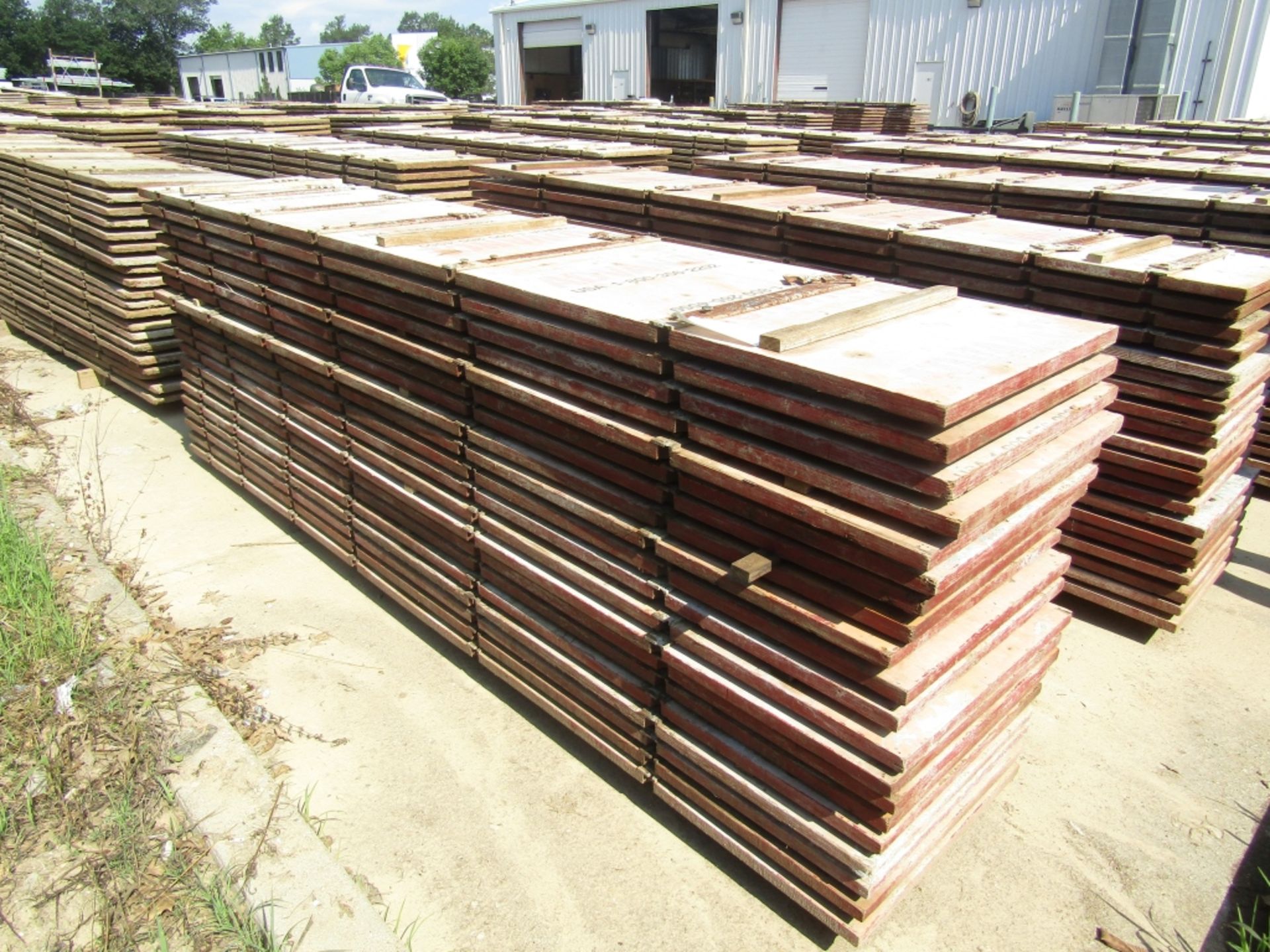 (20) 24" x 10' Advance Concrete Forms 6-Bar System