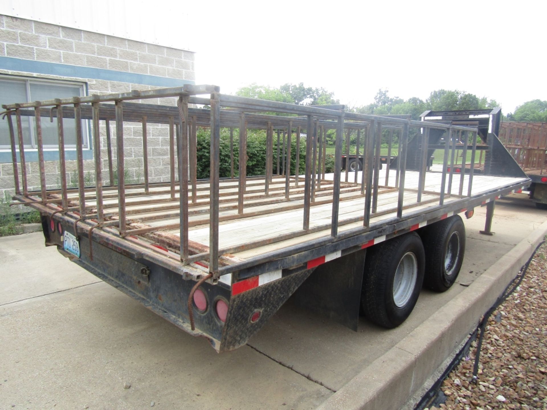 2003 Load Trail Gooseneck Form Trailer, VIN #4ZEGF302131159409, Wood Deck, Dual Axle, 20000# - Image 5 of 6