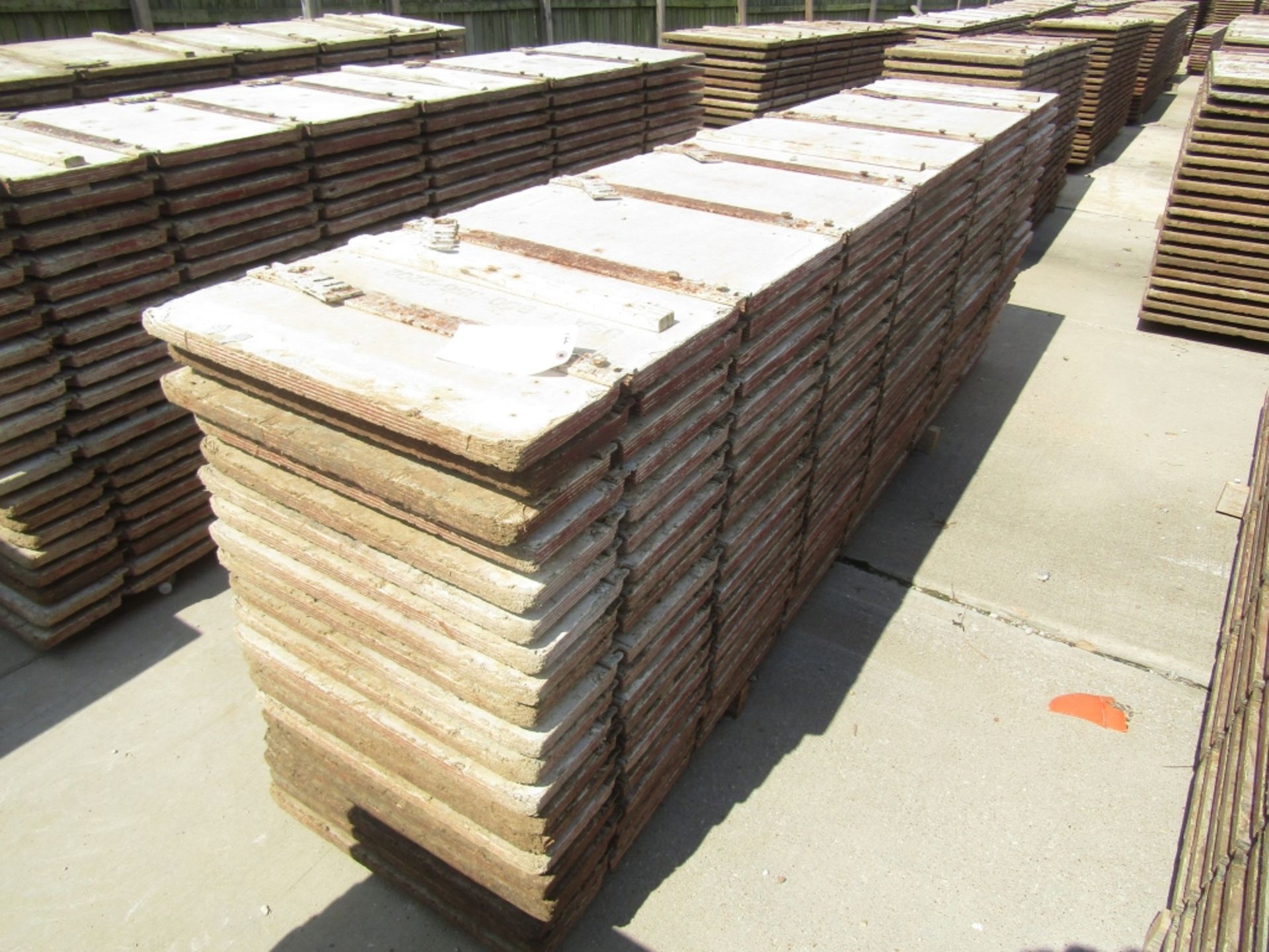 (20) 24" x 10' Advance Concrete Forms 6-Bar System - Image 2 of 2