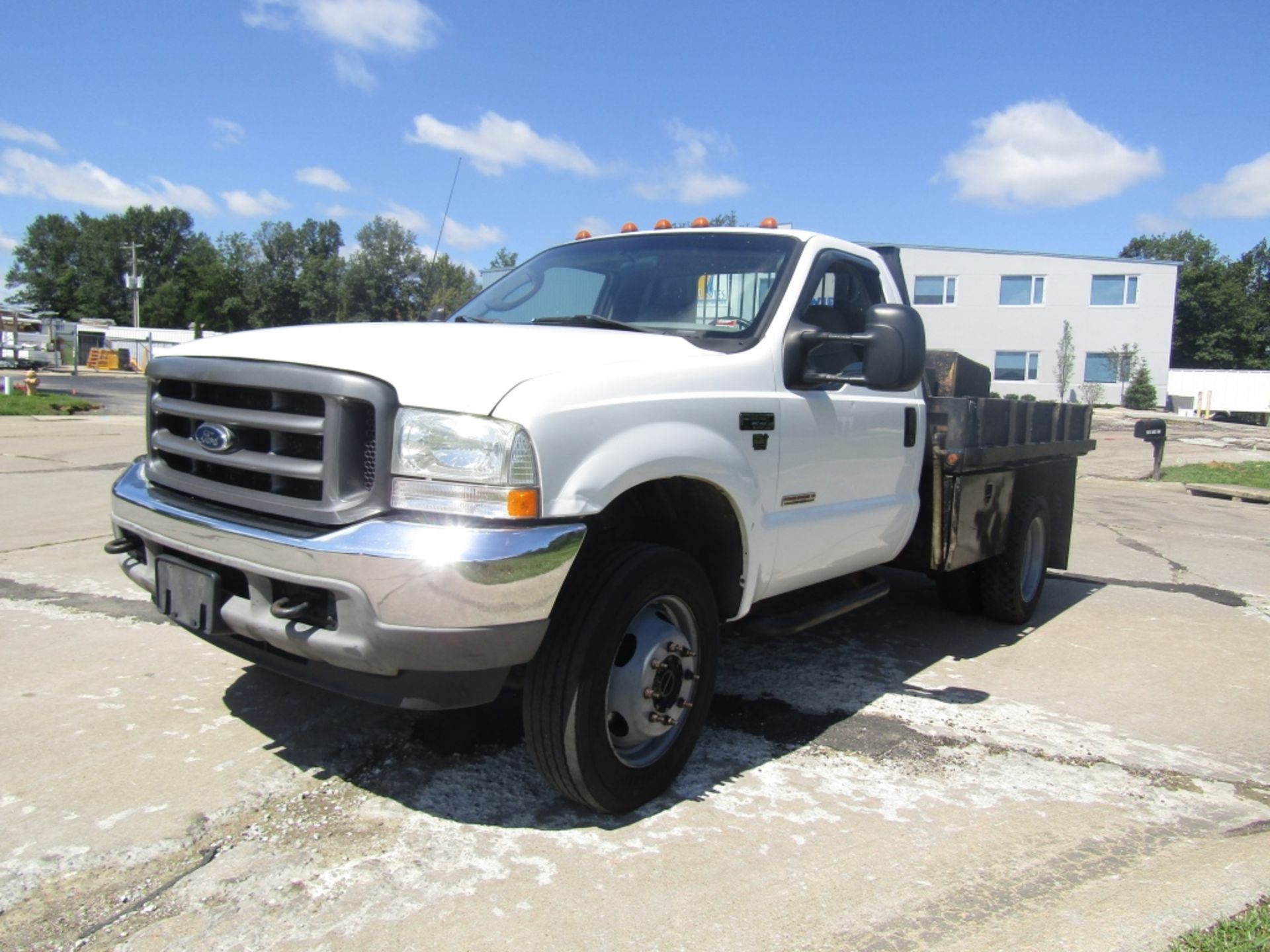 2003 Ford F550 XL Super Duty, 4x4, Flat Bed Pickup Truck VIN# 1FDAF57P93ED89548, 183,413 miles - Image 2 of 27