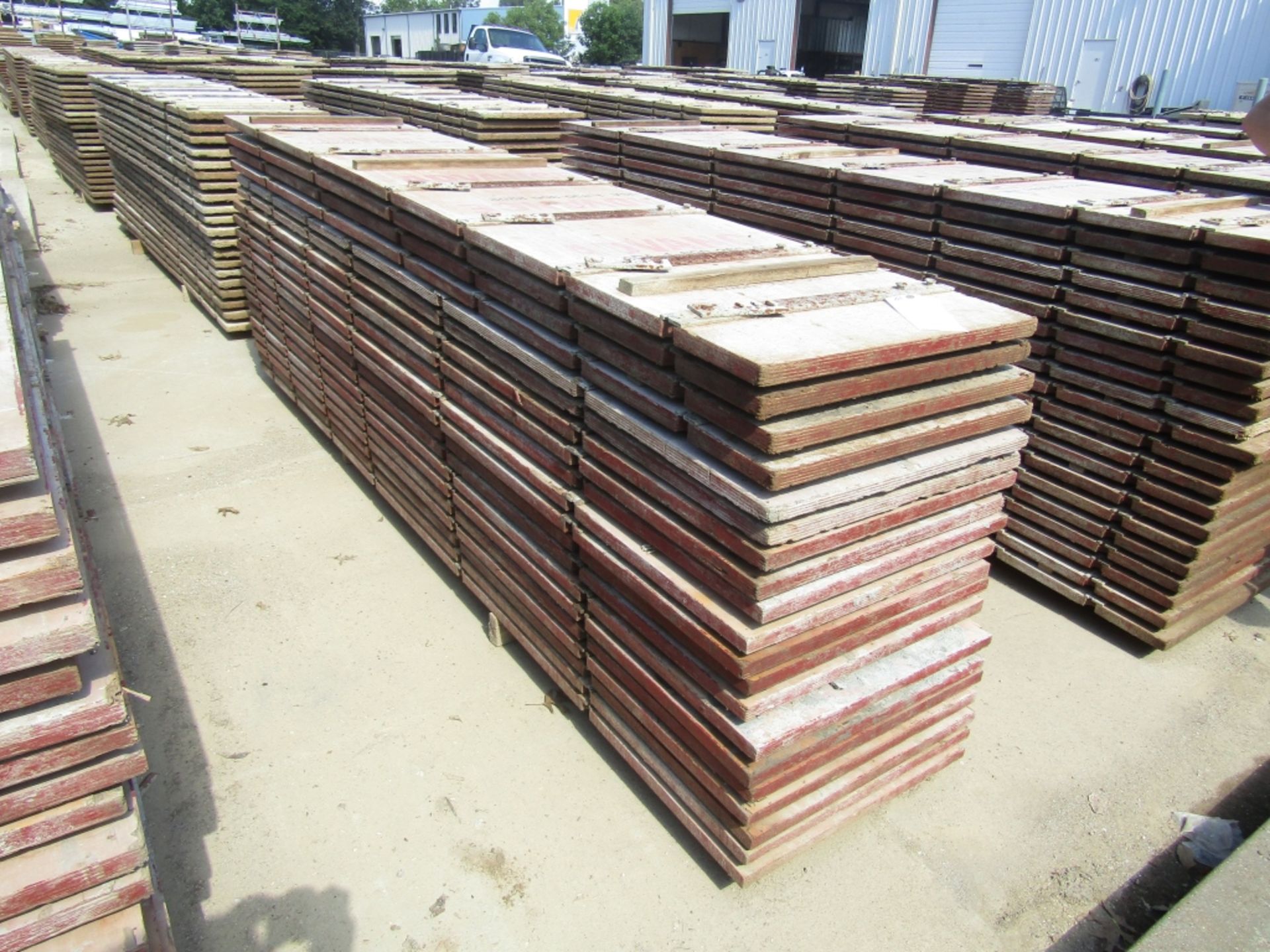 (20) 24" x 10' Advance Concrete Forms 6-Bar System