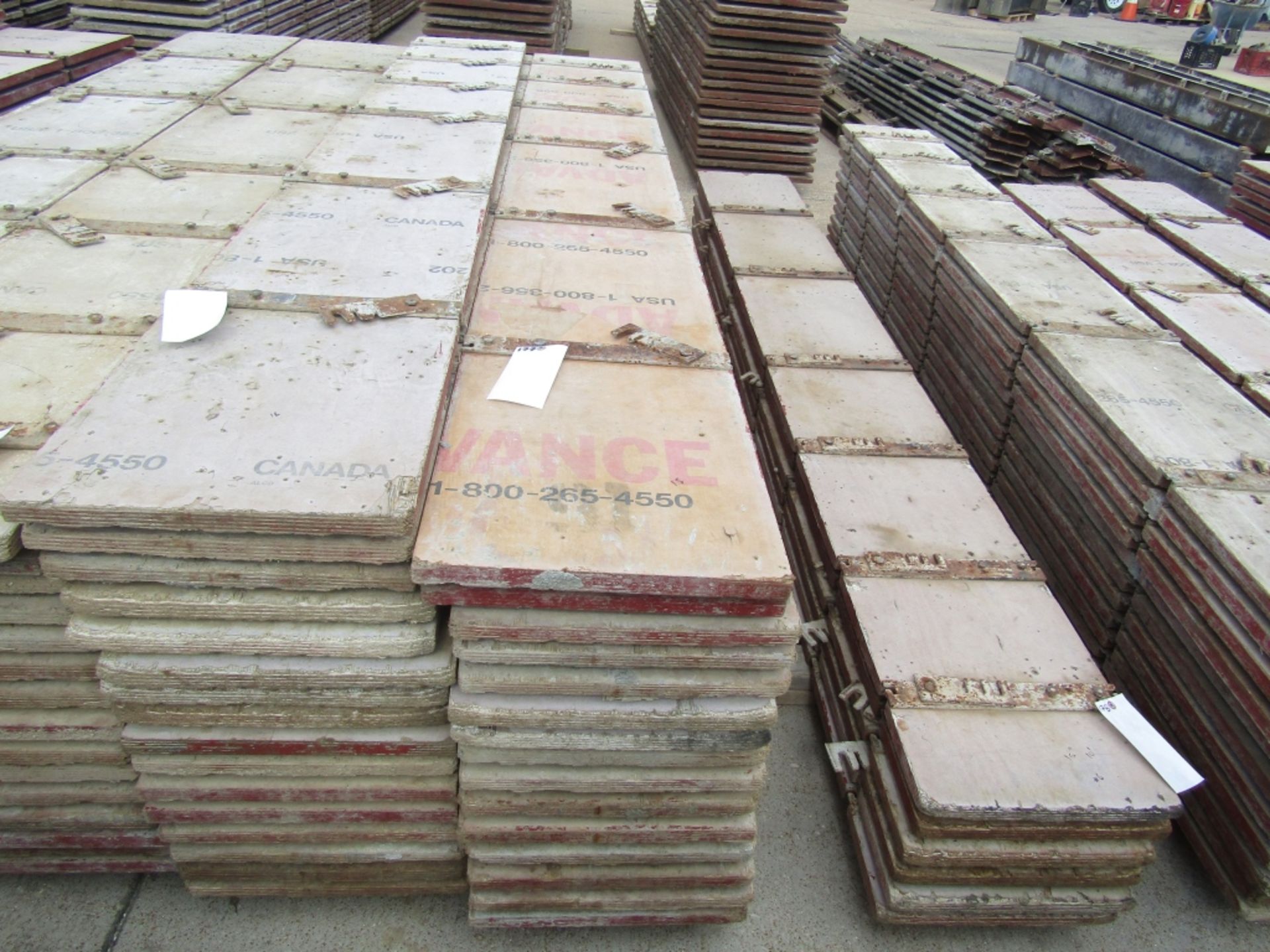 (15) 15" x 10' Advance Concrete Forms 6-Bar System