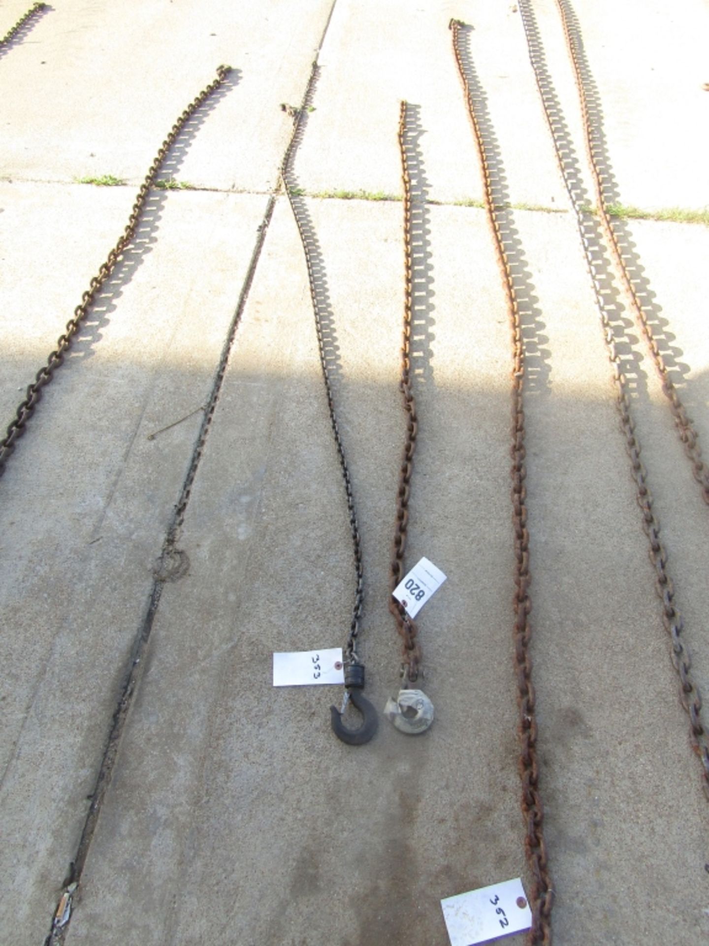 (2) 8' Chain with Hook