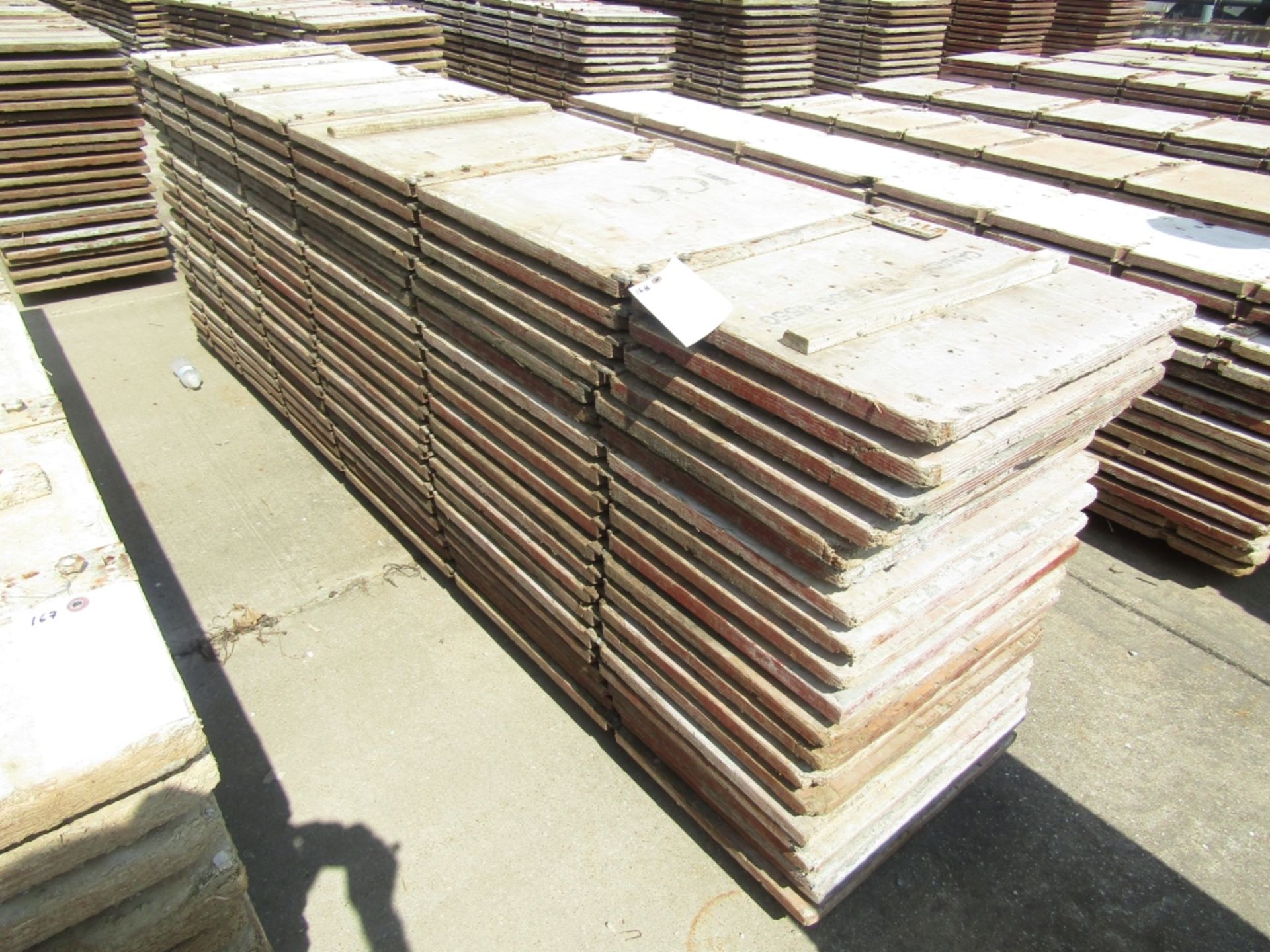 (20) 24" x 10' Advance Concrete Forms 6-Bar System