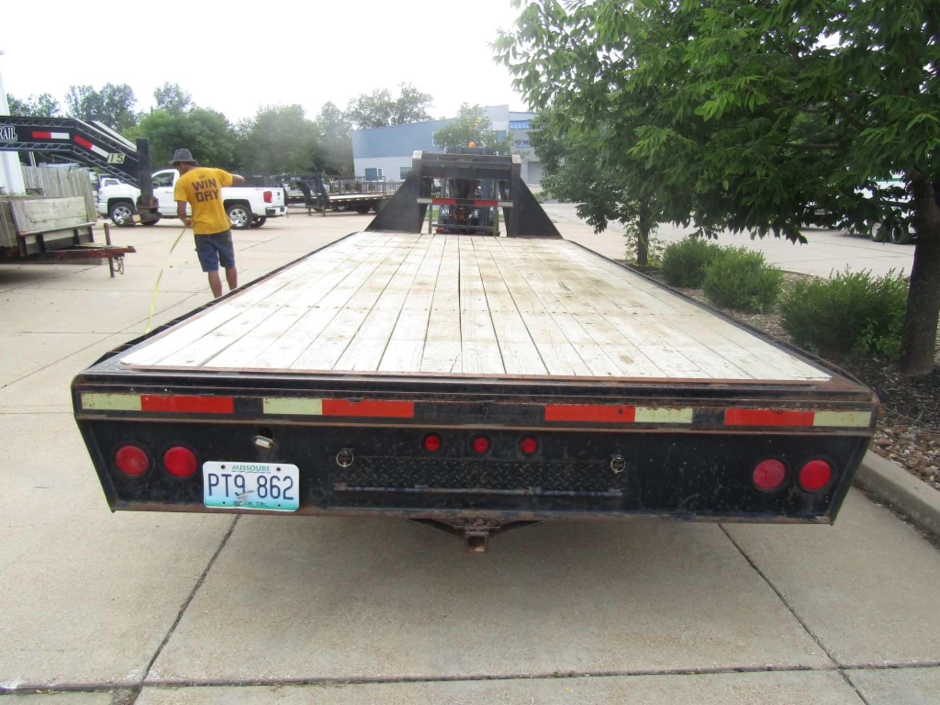 1998 Load Trail Tandem Heavy Duty Gooseneck Deckover Trailer, Vin #4ZEGF2027W1120743, 8'x 20' - Image 5 of 10