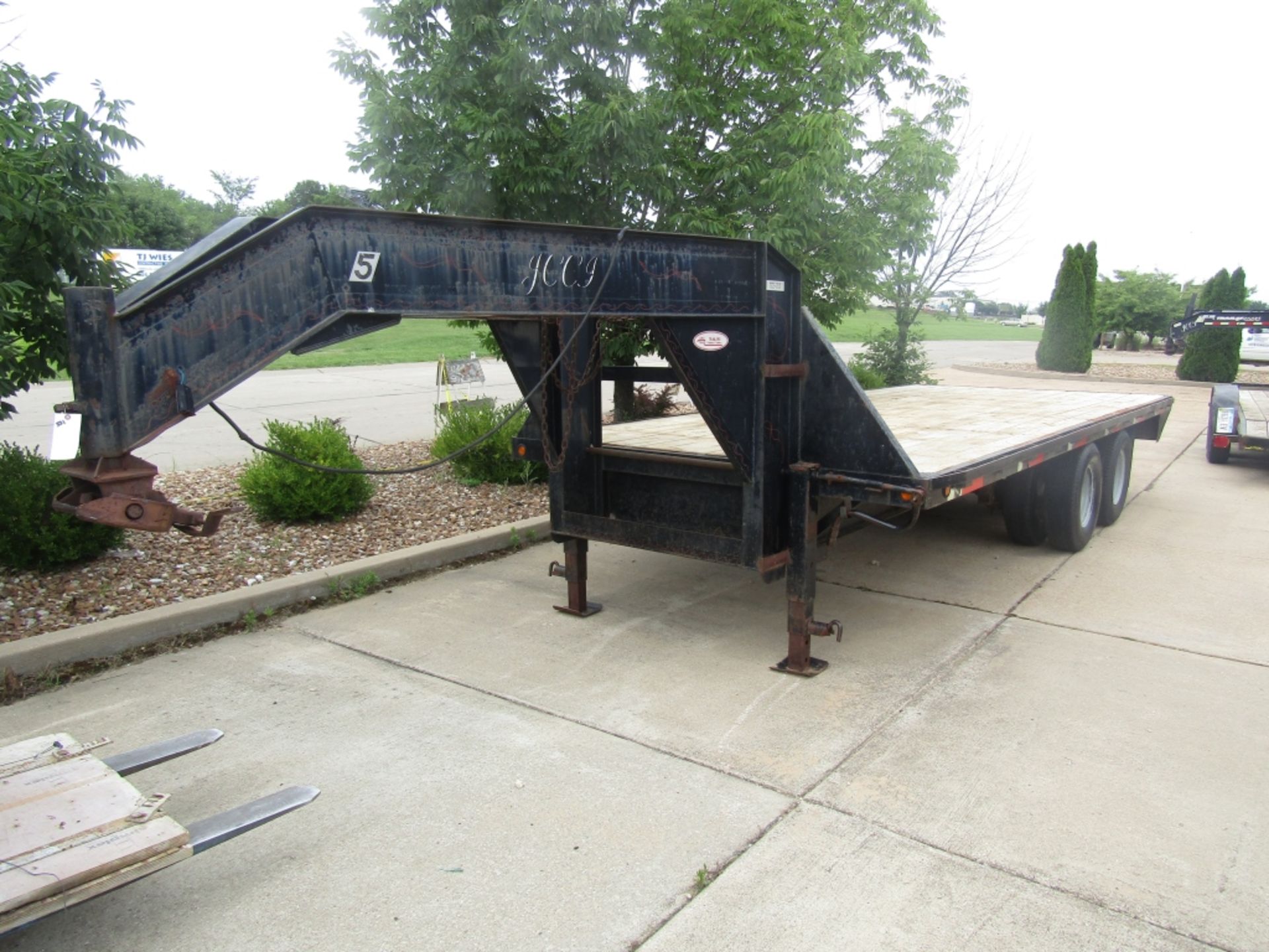 1998 Load Trail Tandem Heavy Duty Gooseneck Deckover Trailer, Vin #4ZEGF2027W1120743, 8'x 20'