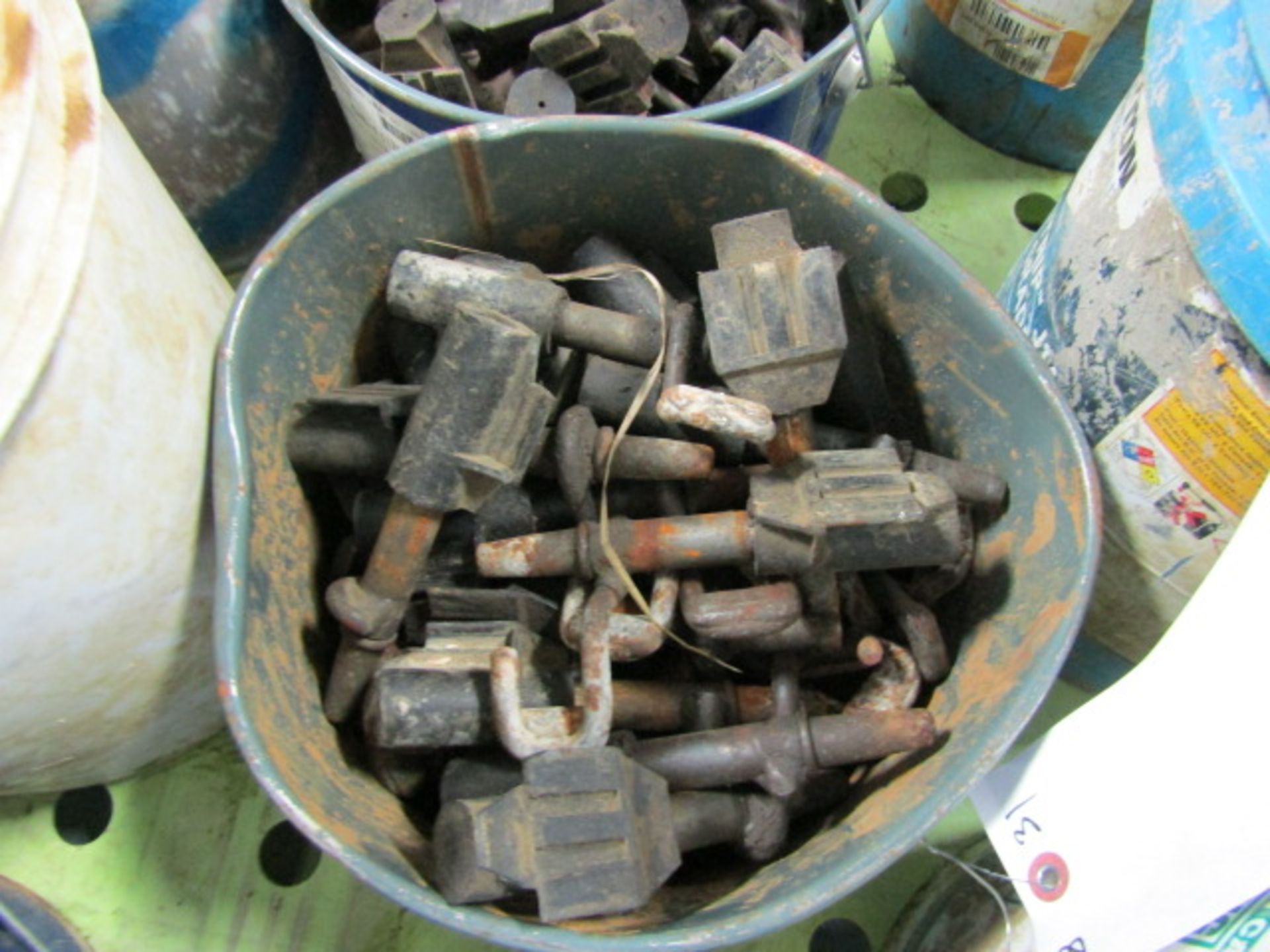 Bucket of (31) Pinlocks, Located in Mt. Pleasant, IA