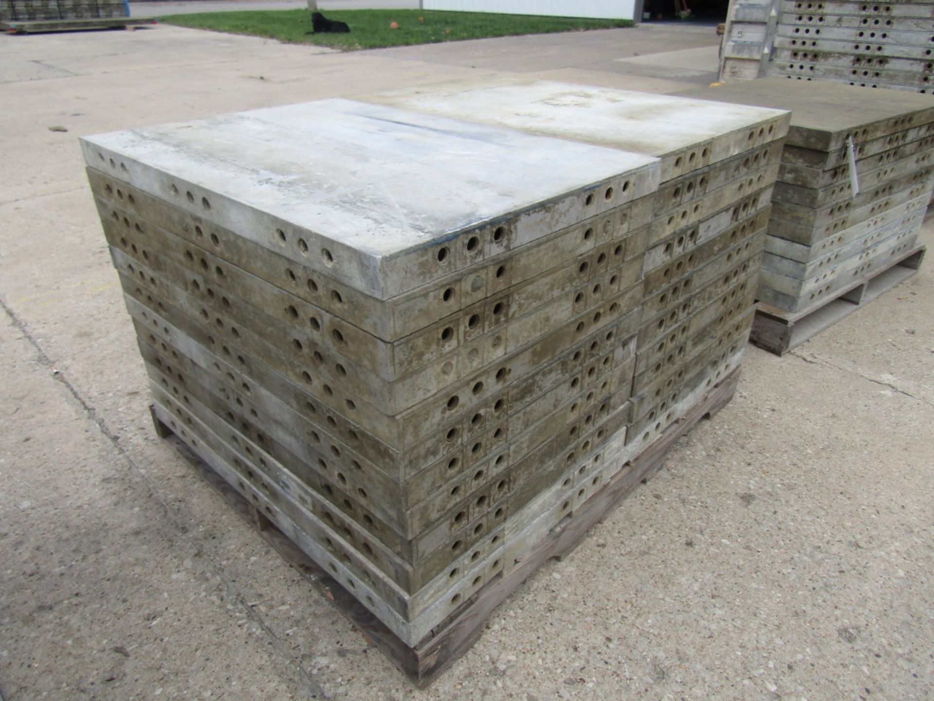 (26) 24" x 3' Western Elite Concrete Forms, Smooth 6-12 Hole Pattern Triple Punch/ Gasket, Located - Image 2 of 4