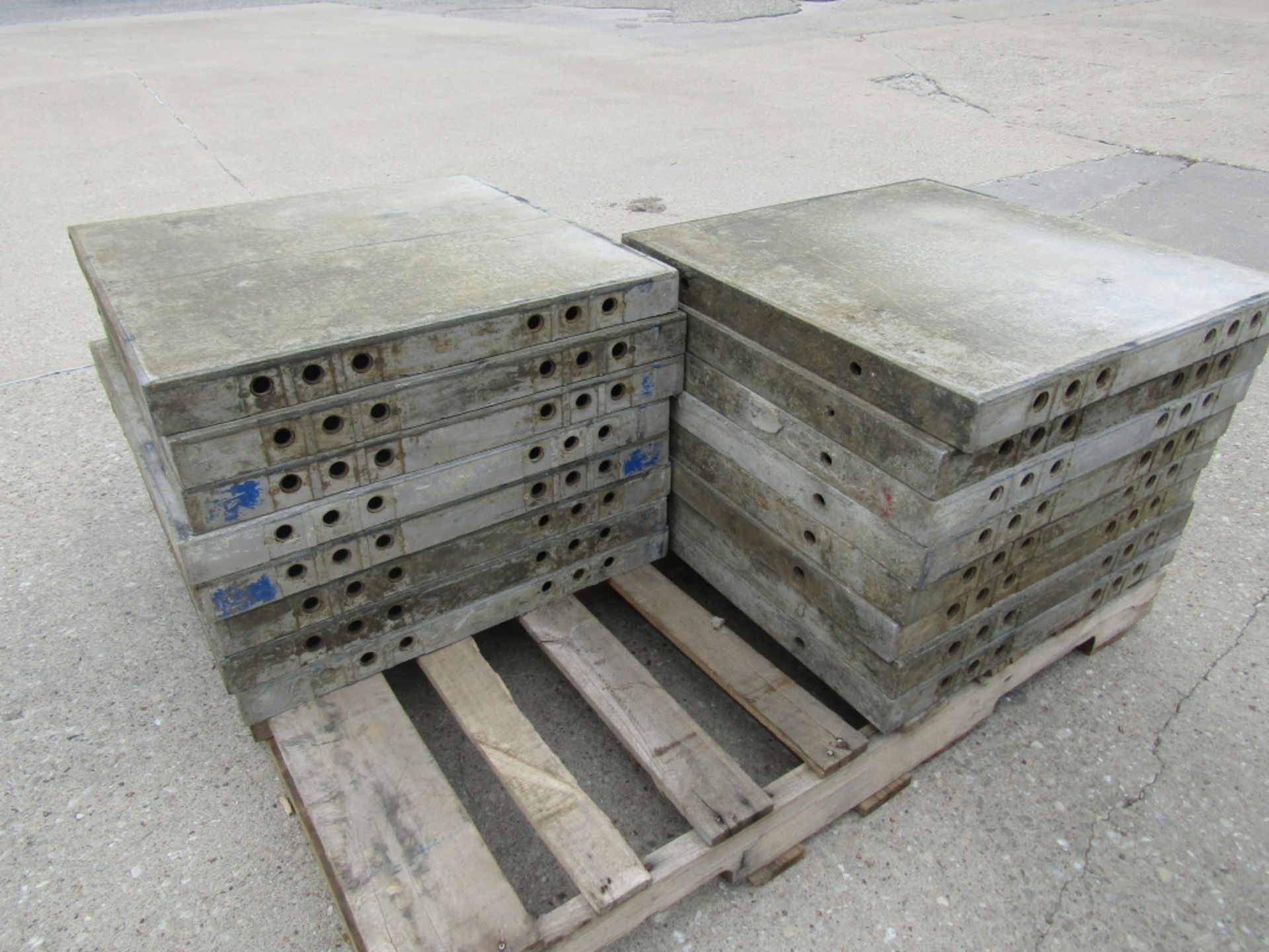 (16) 24" x 2' Western Elite Concrete Forms, Smooth 6-12 Hole Pattern Triple Punch/ Gasket, Located - Image 2 of 2