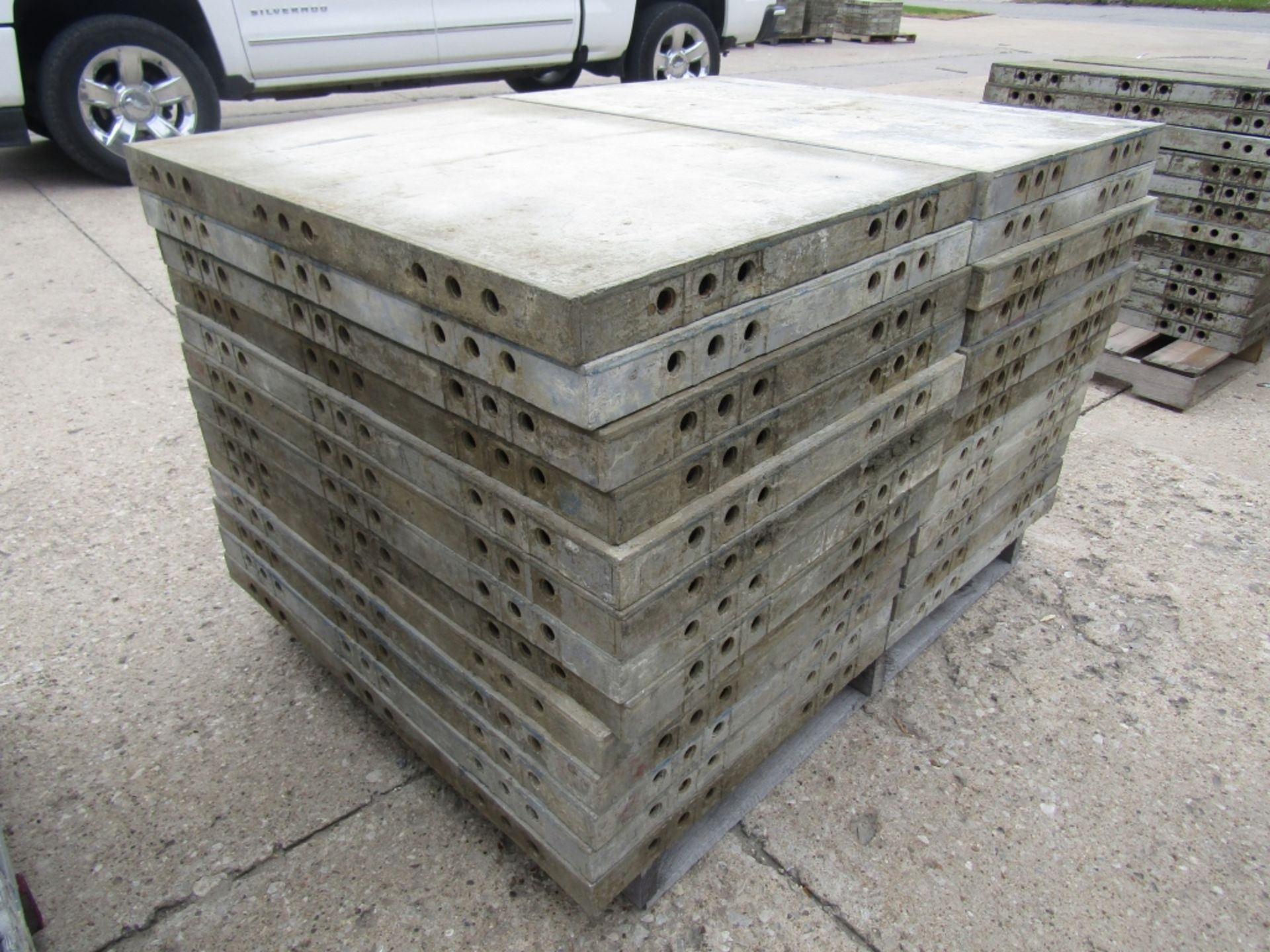 (26) 24" x 3' Western Elite Concrete Forms, Smooth 6-12 Hole Pattern Triple Punch/ Gasket, Located - Image 2 of 4