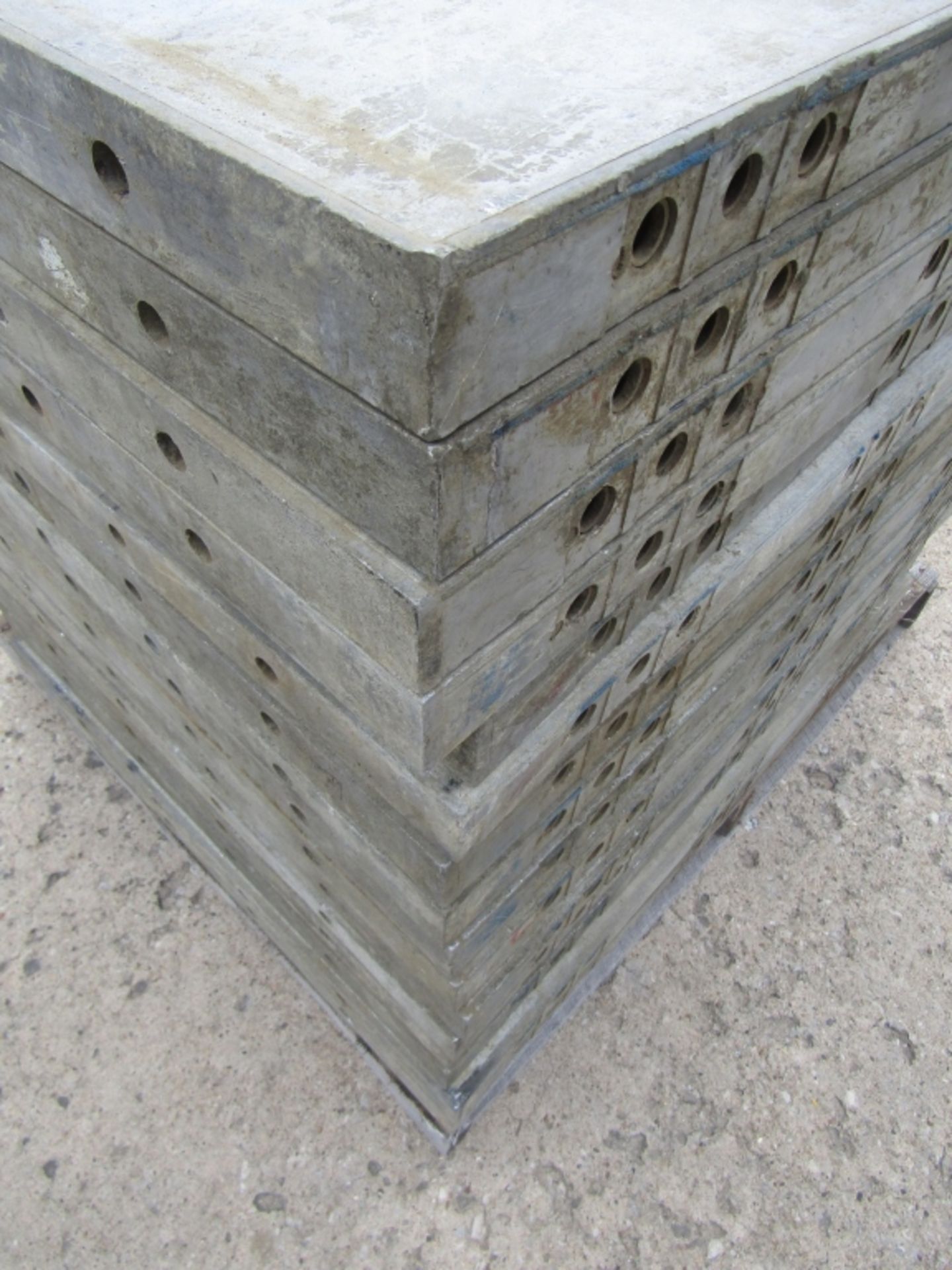 (16) 30" x 3' Western elite Concrete Forms, Smooth 6-12 Hole Pattern Triple Punch/ Gasket, Located - Image 3 of 4