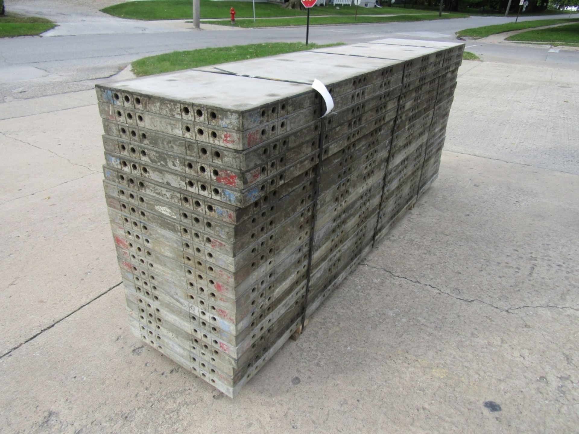 (20) 24" x 9' Western Elite Concrete Forms, Smooth 6-12 Hole Pattern Triple Punch/ Gasket, Located
