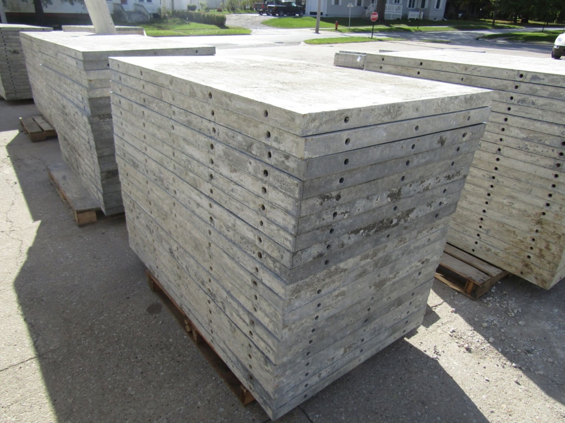 (20) 36" x 5' Durand Concrete Forms, Smooth 6-12 Hole Pattern, Attached Hardware, Located in Mt. - Image 4 of 4