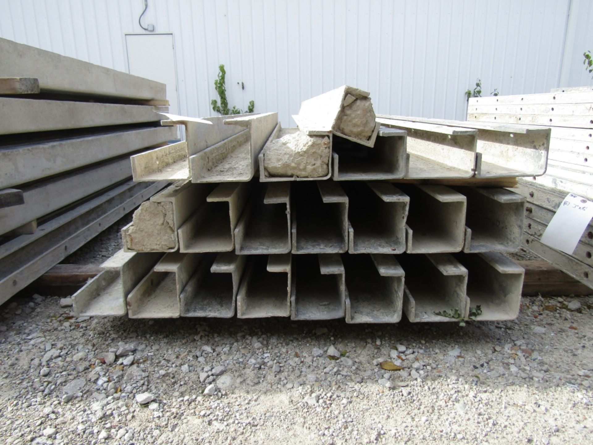 (17) 5"x5"x8' & (4) 6"x4"x8' Durand Concrete Forms, Inside Corners, Smooth 6-12 Hole Pattern, Full