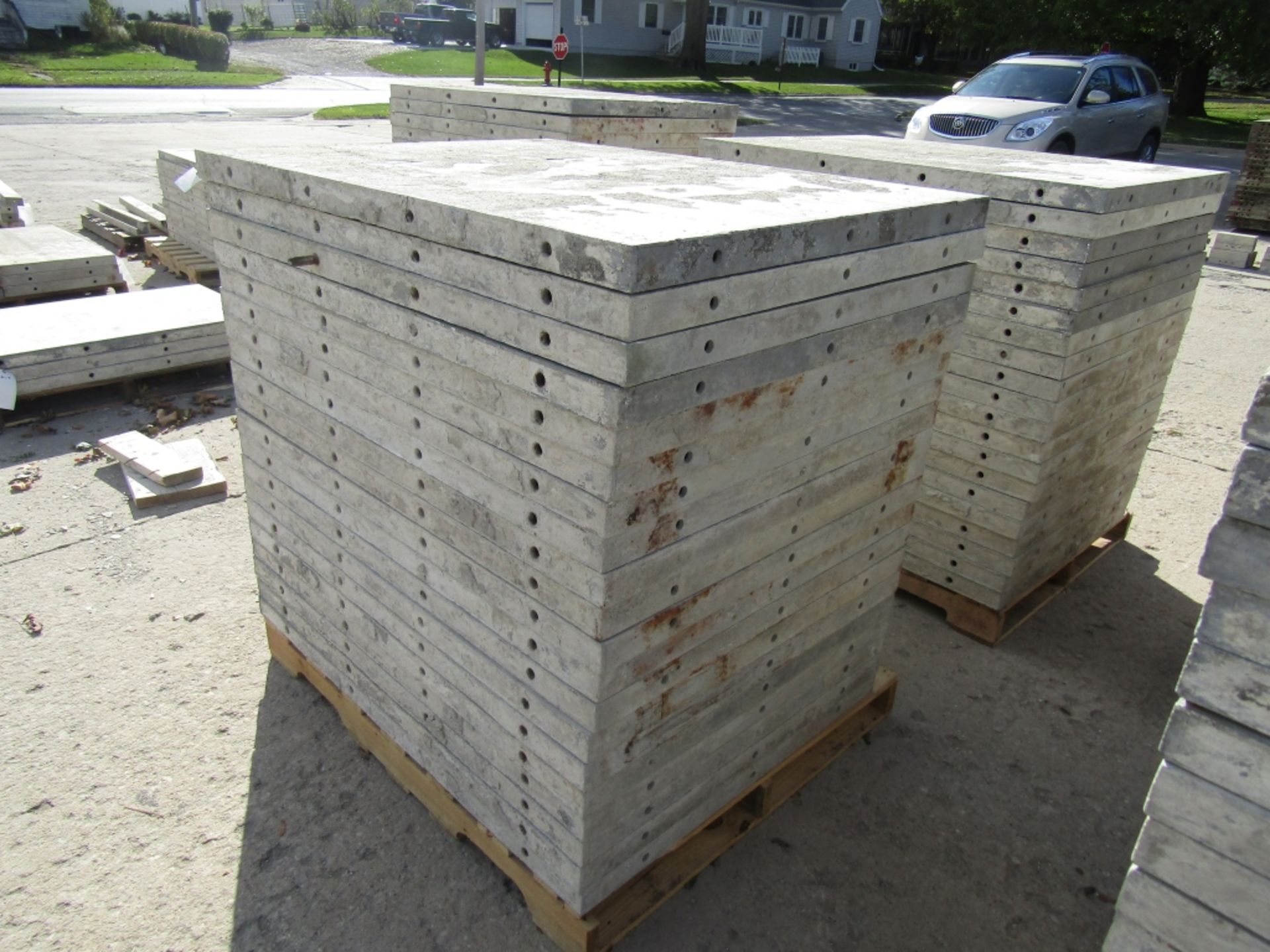 (20) 36" x 4' Durand Concrete Forms, Smooth 6-12 Hole Pattern, Attached Hardware, Located in Mt. - Image 2 of 4