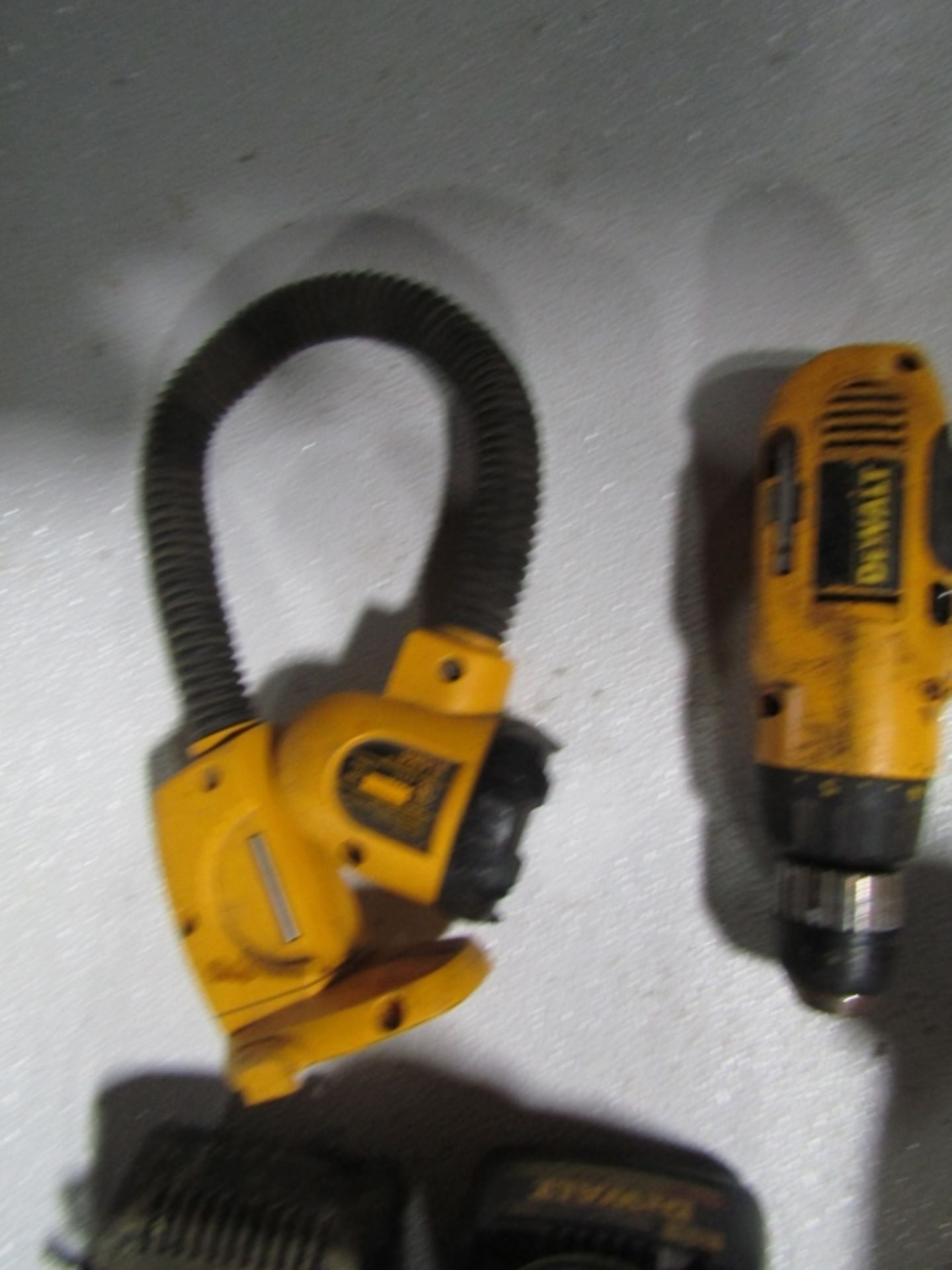 Set of Dewalt Electric Tools, (4)Drills, (1) Circular Saw, (2) Chargers & (1) Lantern, Located in - Bild 5 aus 5