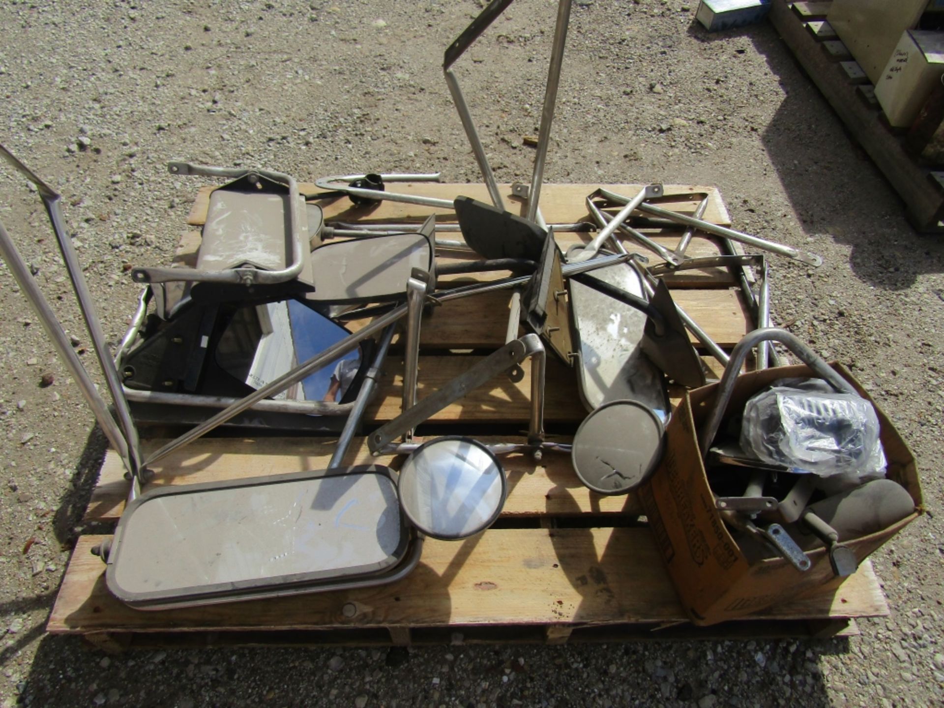 Pallet of Miscellaneous Mirror Parts - Image 2 of 2