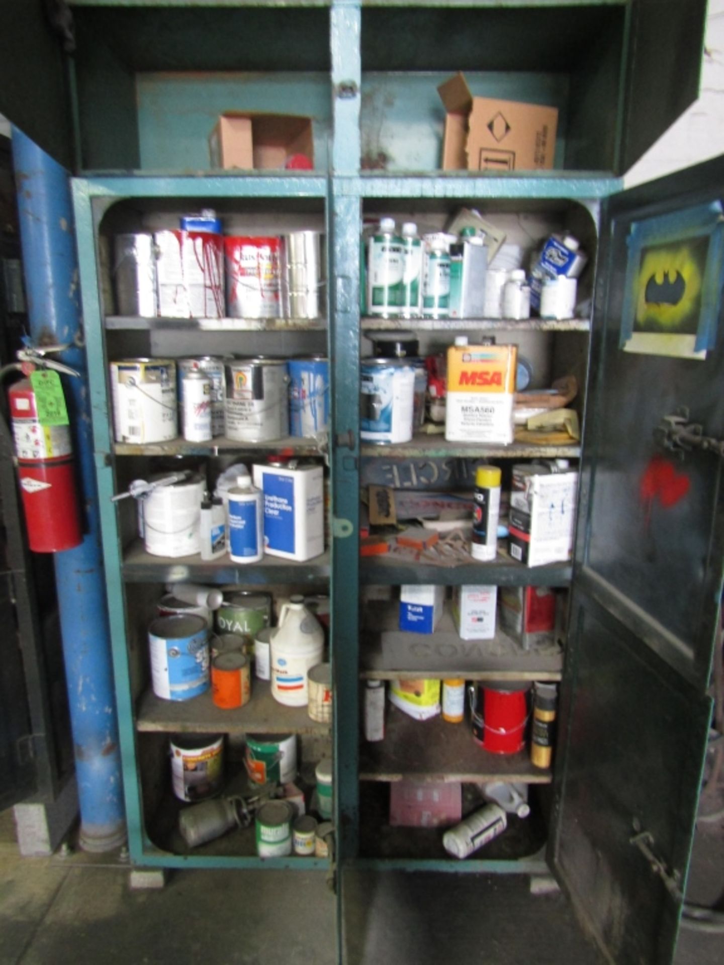 Storage Container & Contents - Image 2 of 2