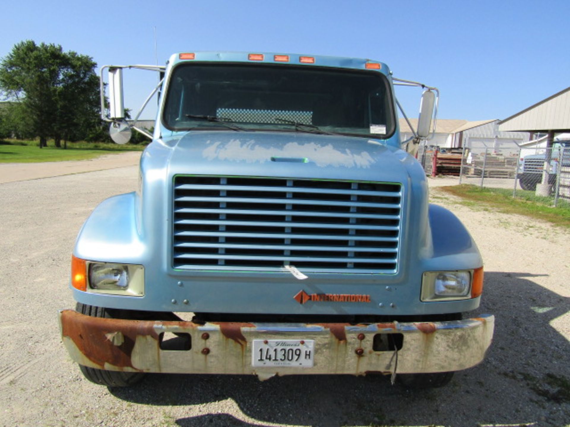 1991 International 4700LP Flat Bed Truck, 4x2 Dually, Model #4170, VIN #1HTSLNEM8MH339852,184155 - Image 3 of 22