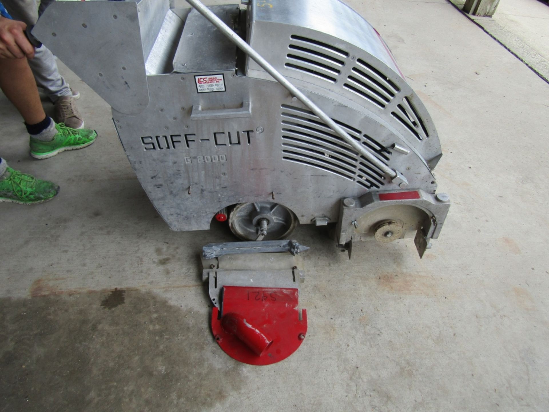 Soff-Cutt G-2000 Walk Behind Concrete Saw, Model G2000, 882 Hours, Serial #1421, - Image 3 of 7