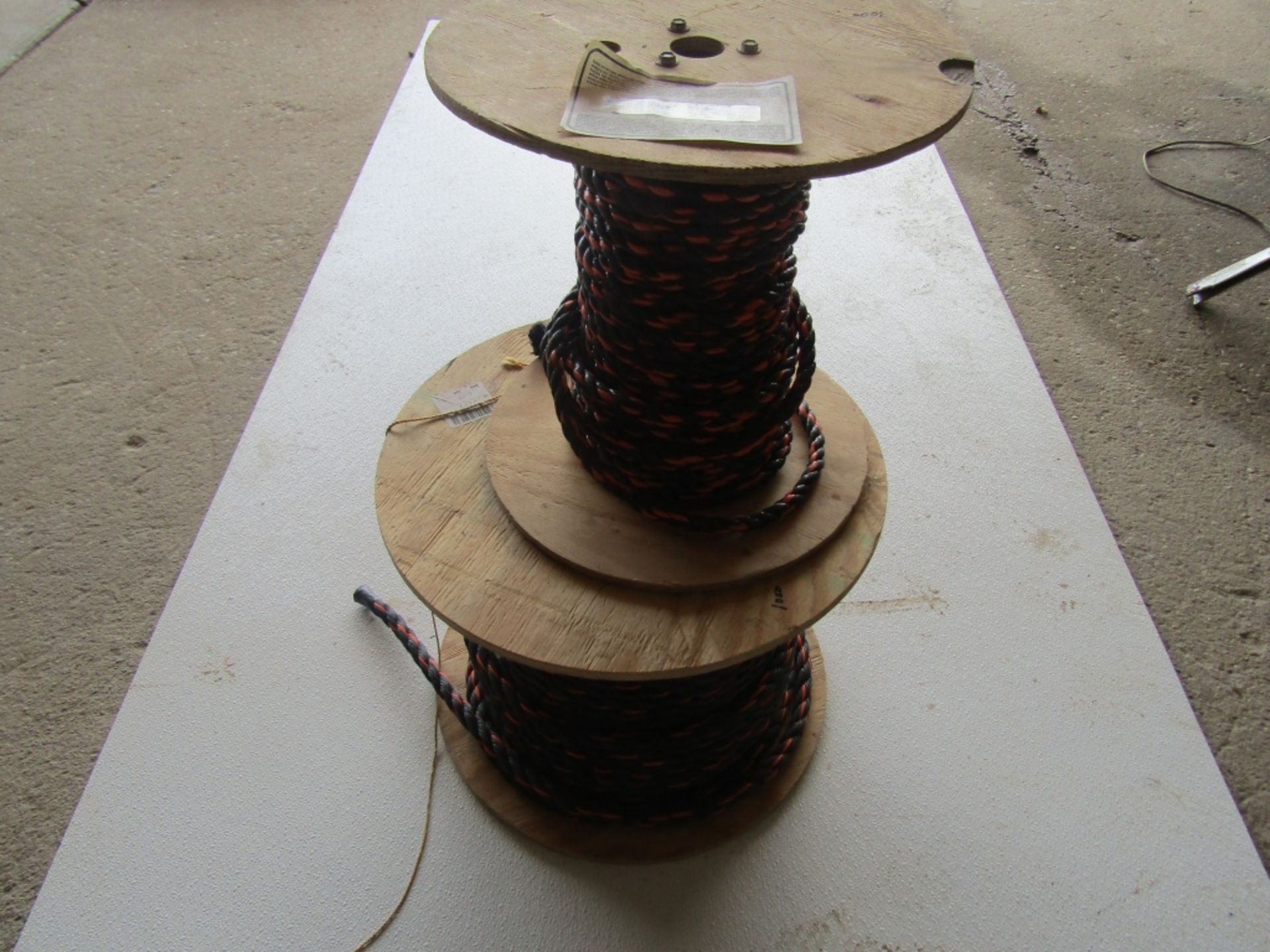 (2) Spools of 1/2" & 3/4" Truck Rope - Image 4 of 4