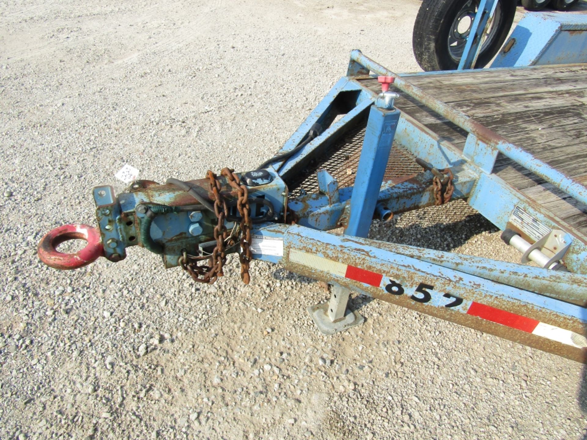 1999 Mobile Mfg. Tandem Axle Trailer, VIN # 1M9FA1428X1319852, Ramps 14'4" x 6' 6", Wood Deck, - Image 5 of 8