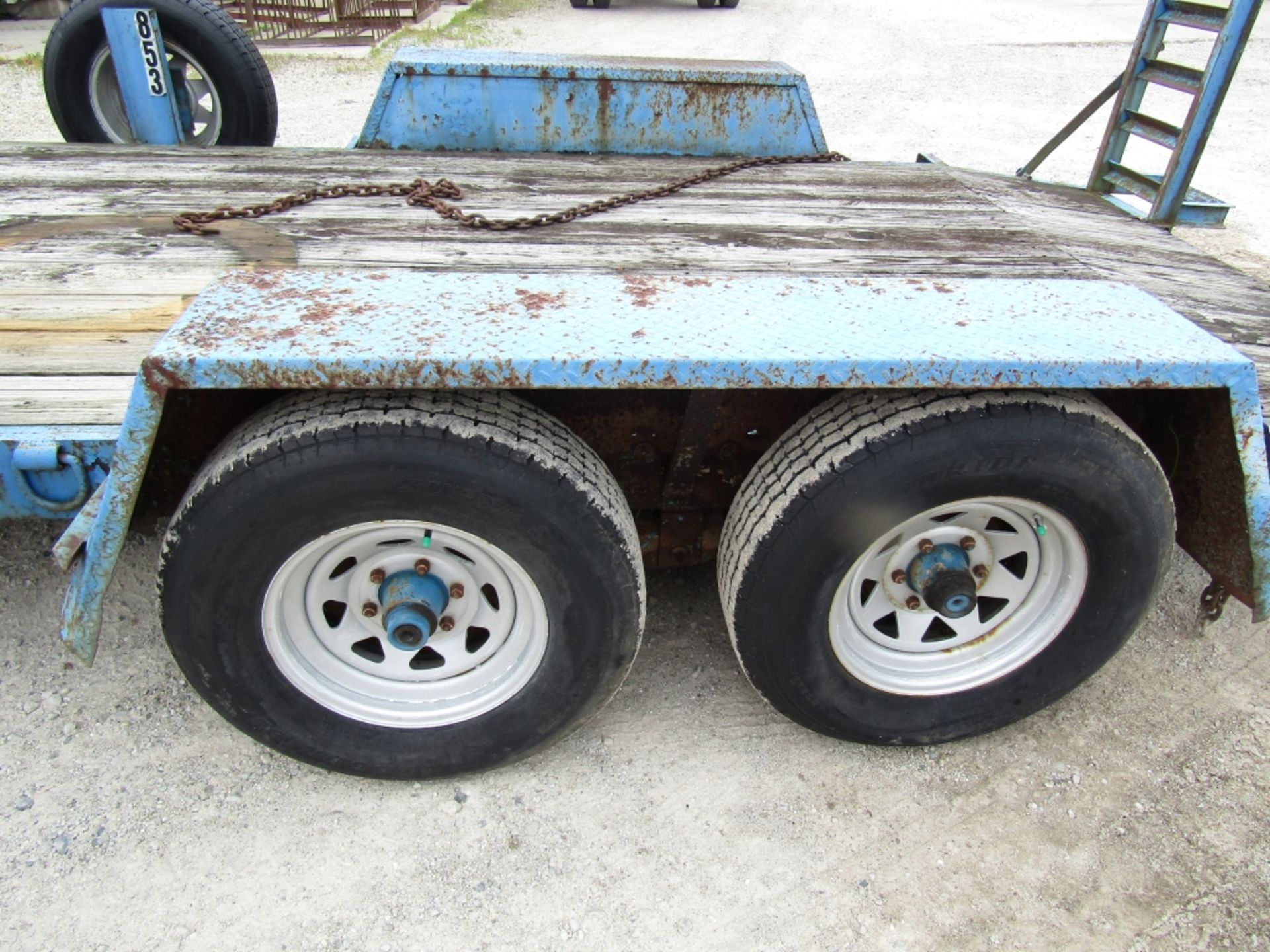 1999 Mobile Mfg. Tandem Axle Trailer, VIN # 1M9FA142XX131988503, Ramps 14' 4" x 6'6", Wood Deck, - Image 6 of 8